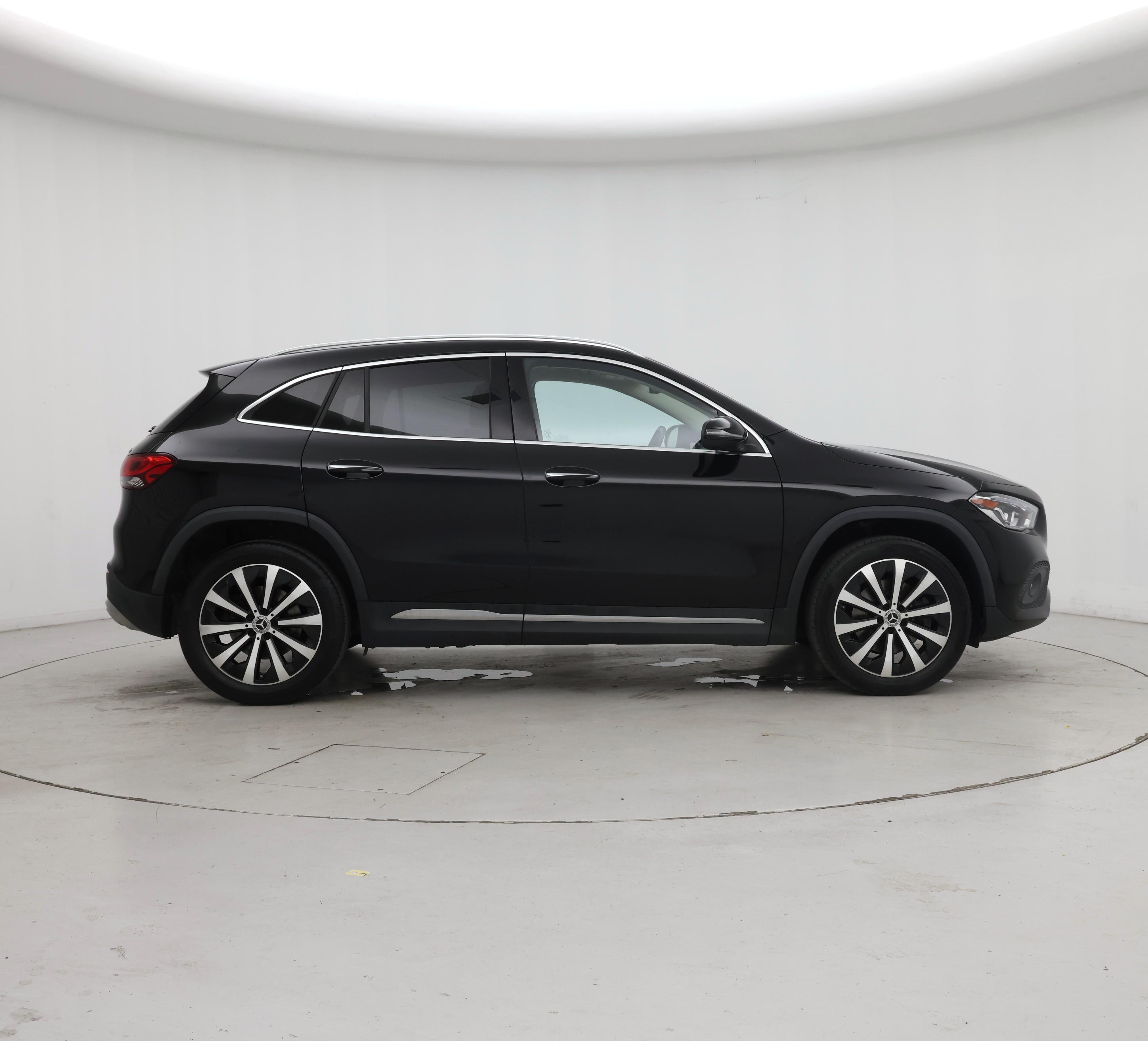 Thumbnail: 2023 Mercedes-Benz GLA - 7