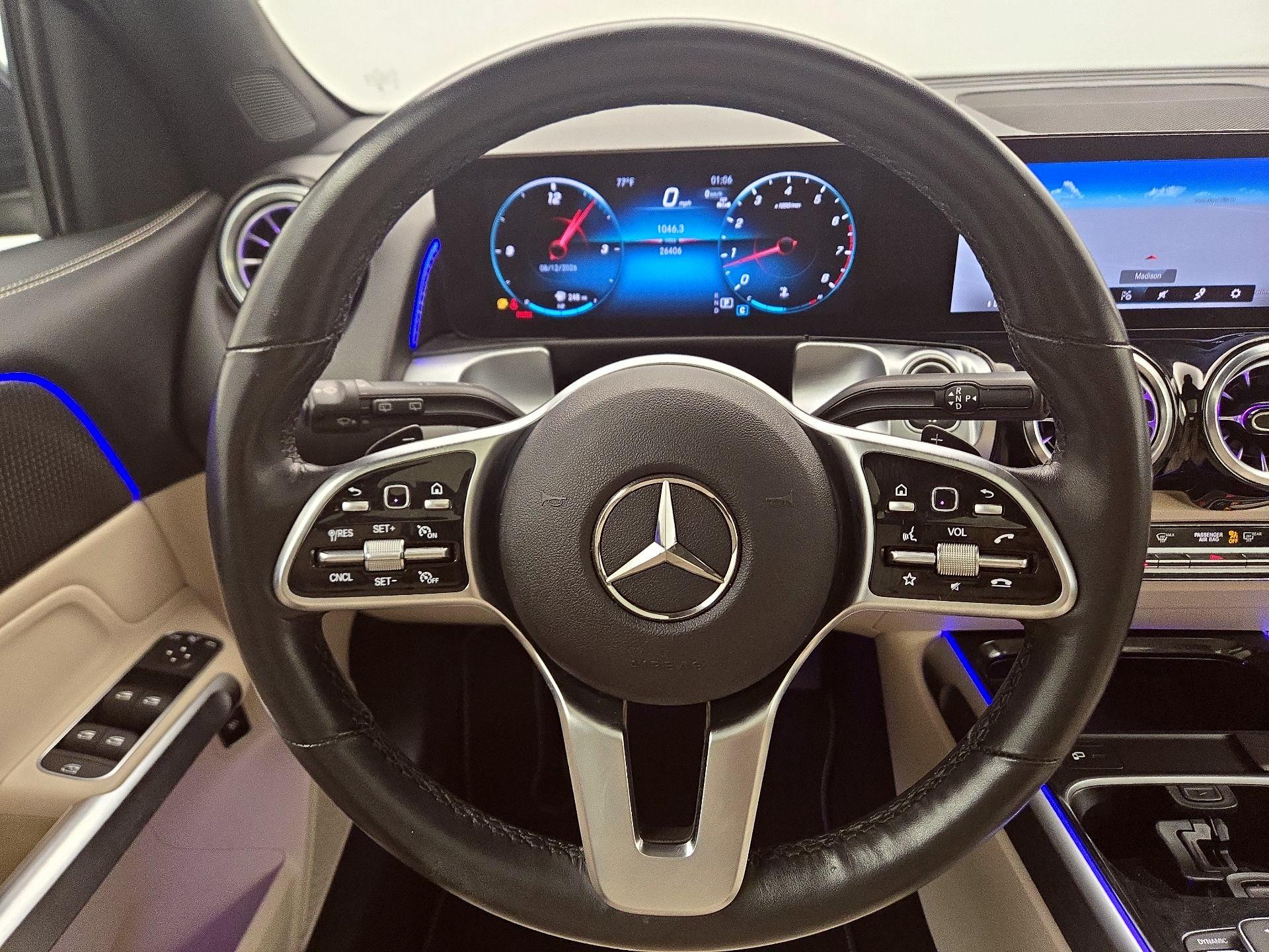 Thumbnail: 2023 Mercedes-Benz GLB - 10