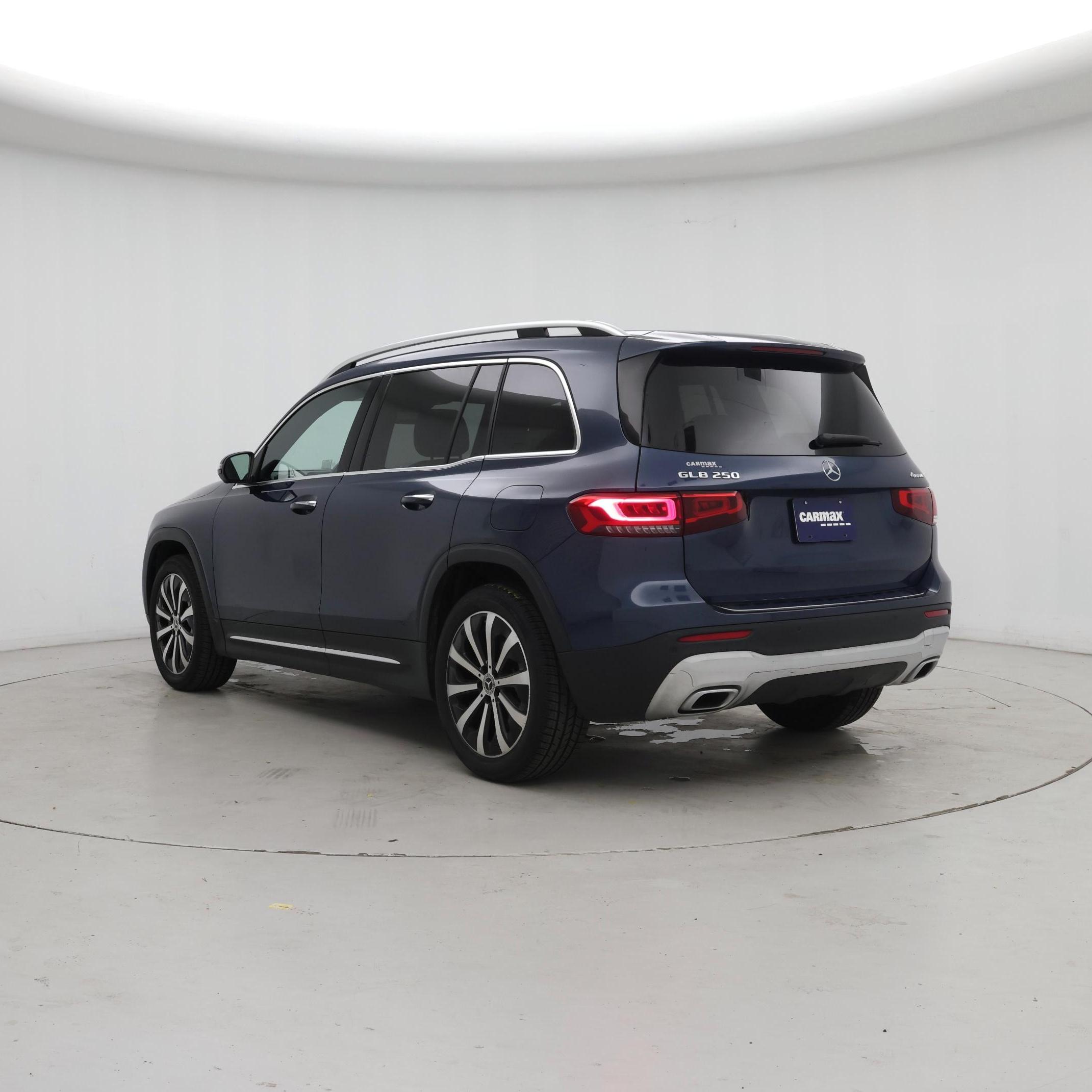 Thumbnail: 2023 Mercedes-Benz GLB - 2