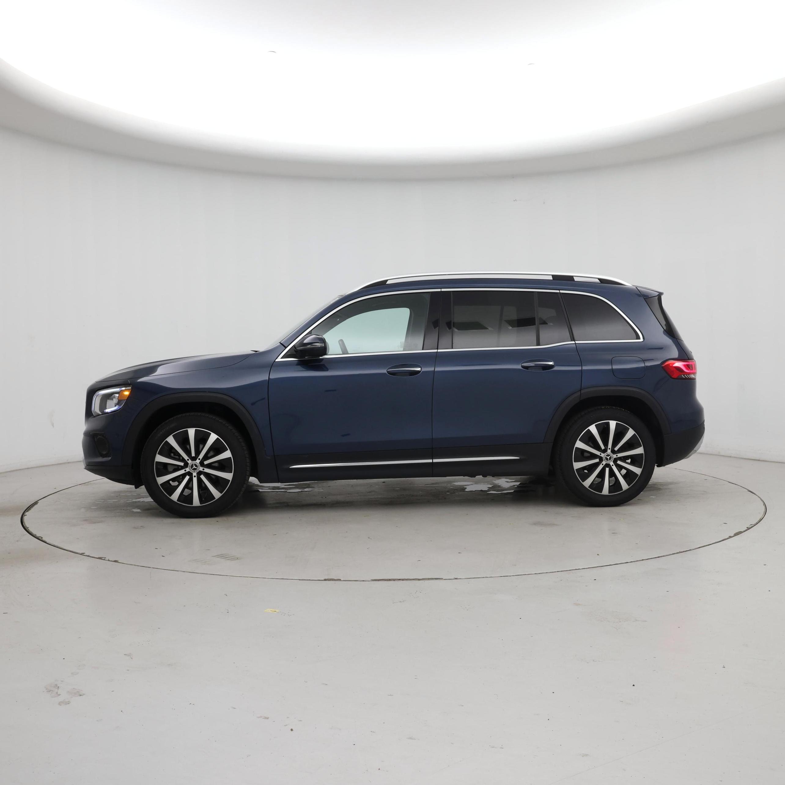 Thumbnail: 2023 Mercedes-Benz GLB - 3