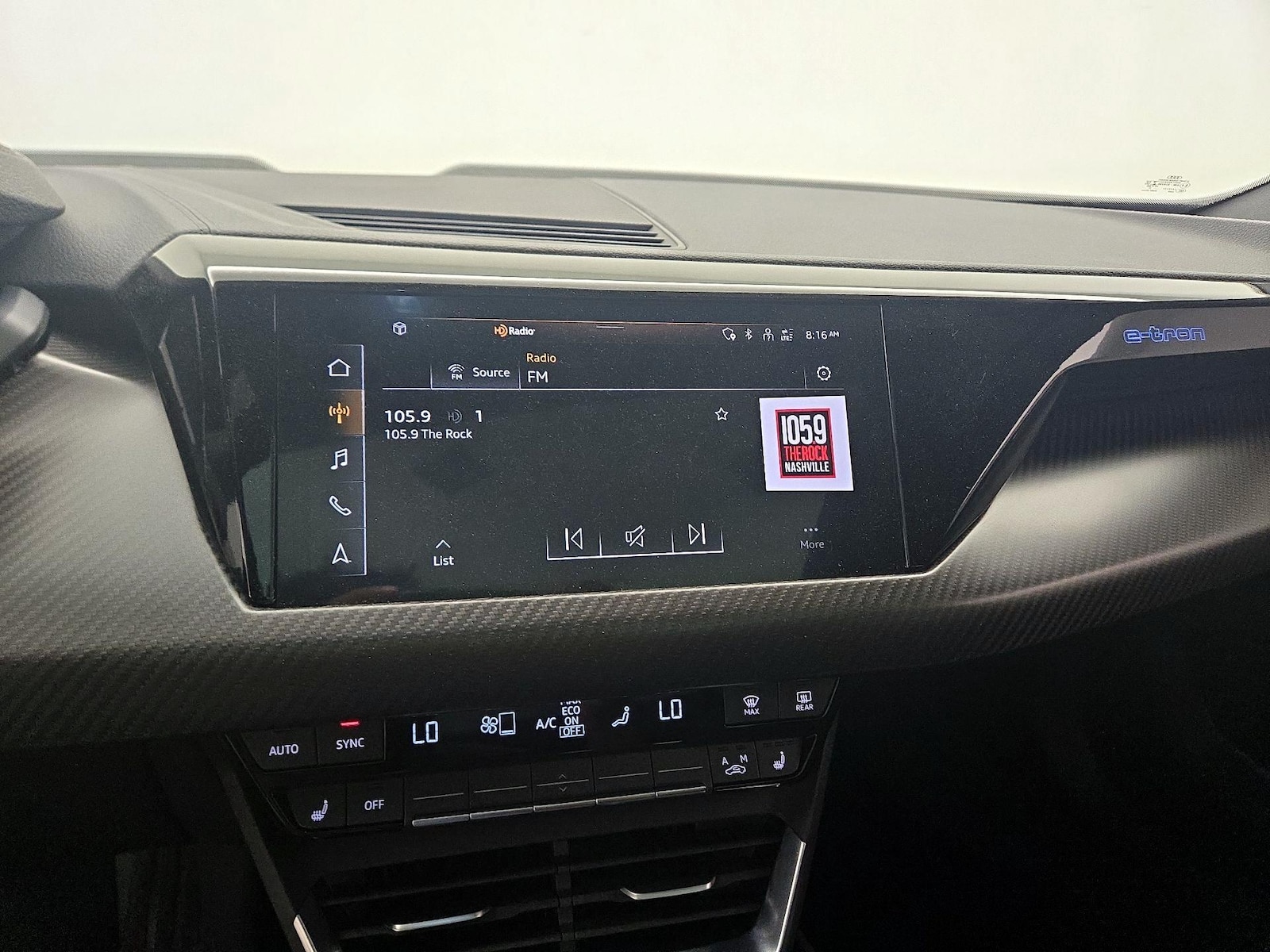 2022 Audi e-tron GT Prestige - Photo 17