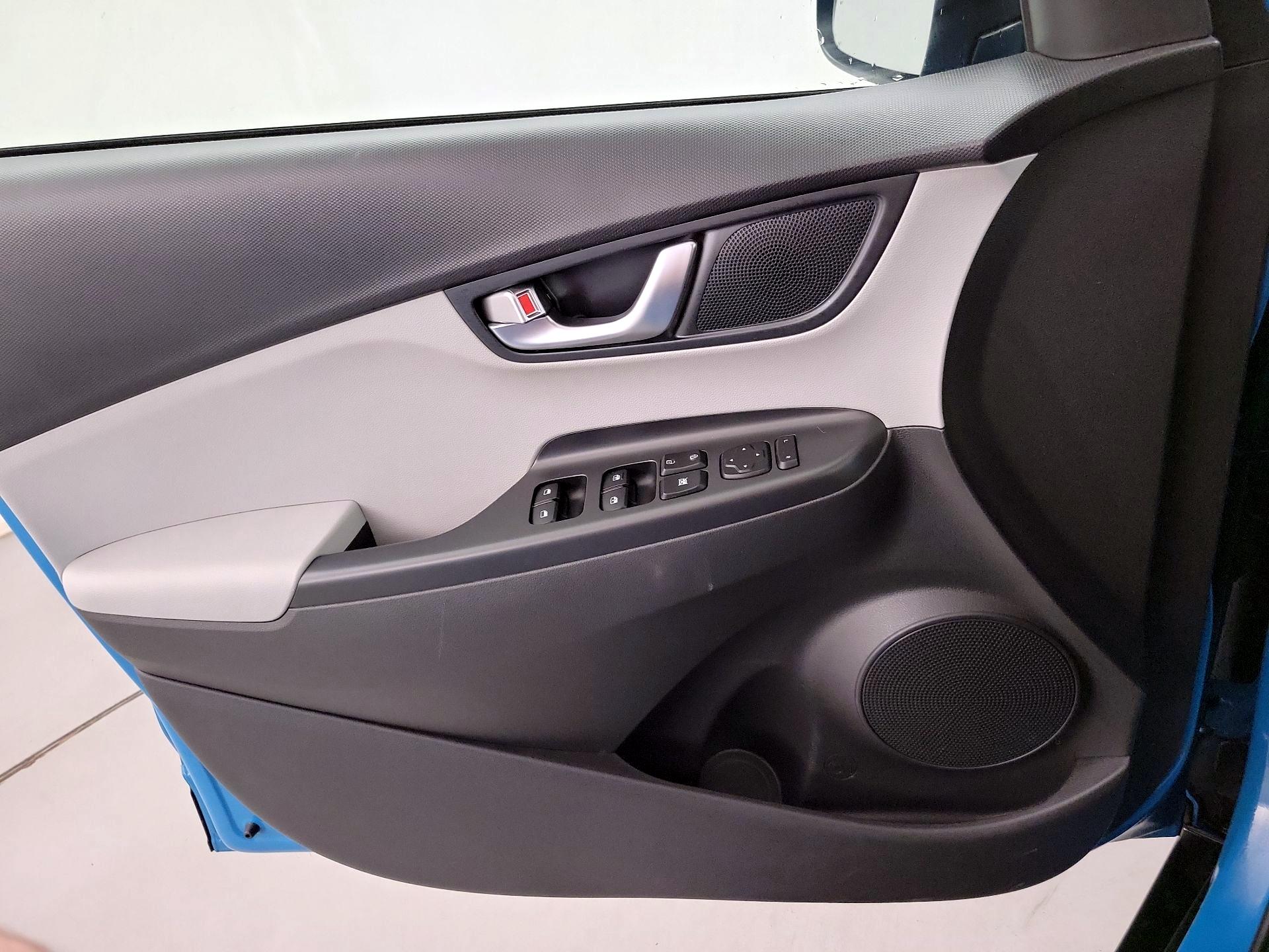 Thumbnail: 2023 Hyundai Kona - 10