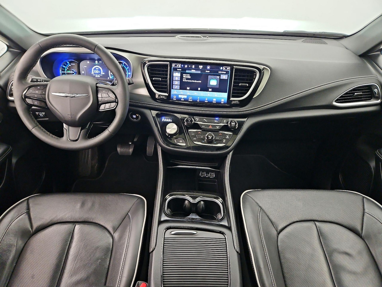 2023 Chrysler Pacifica Hybrid Limited - Photo 10