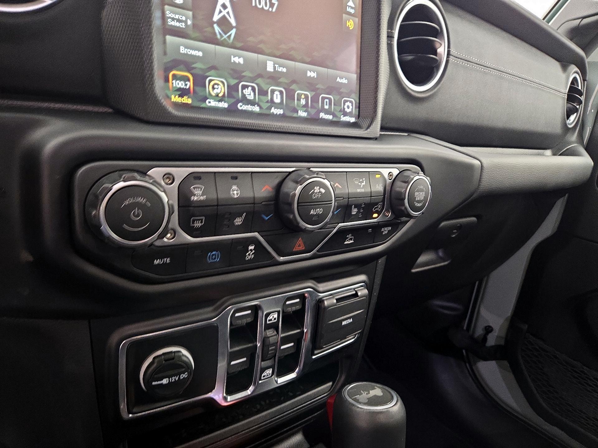 Thumbnail: 2023 Jeep Wrangler - 17