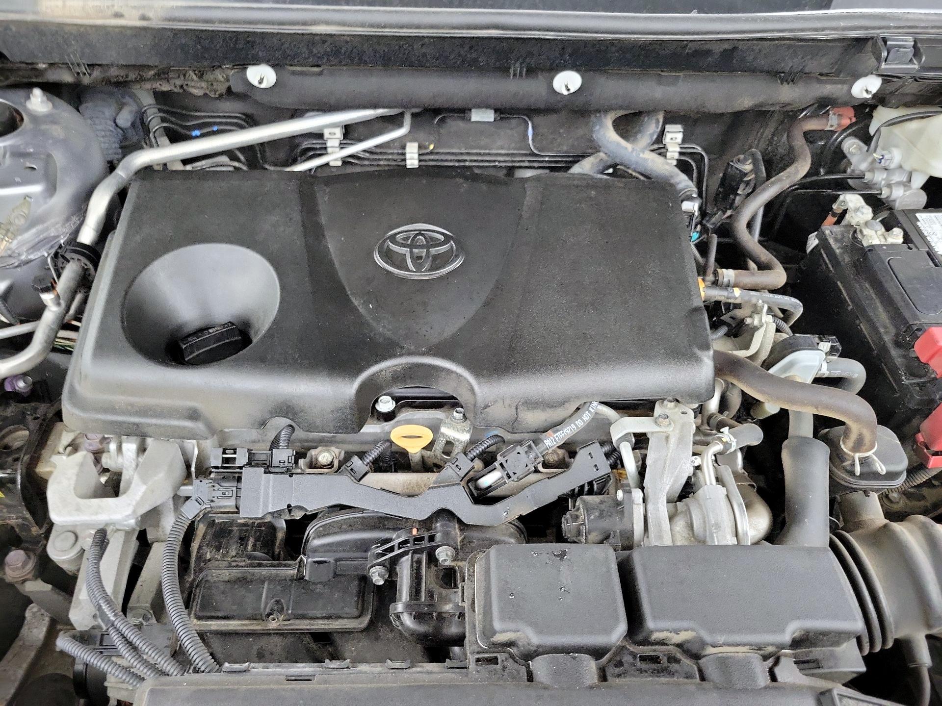 Thumbnail: 2020 Toyota RAV4 - 20