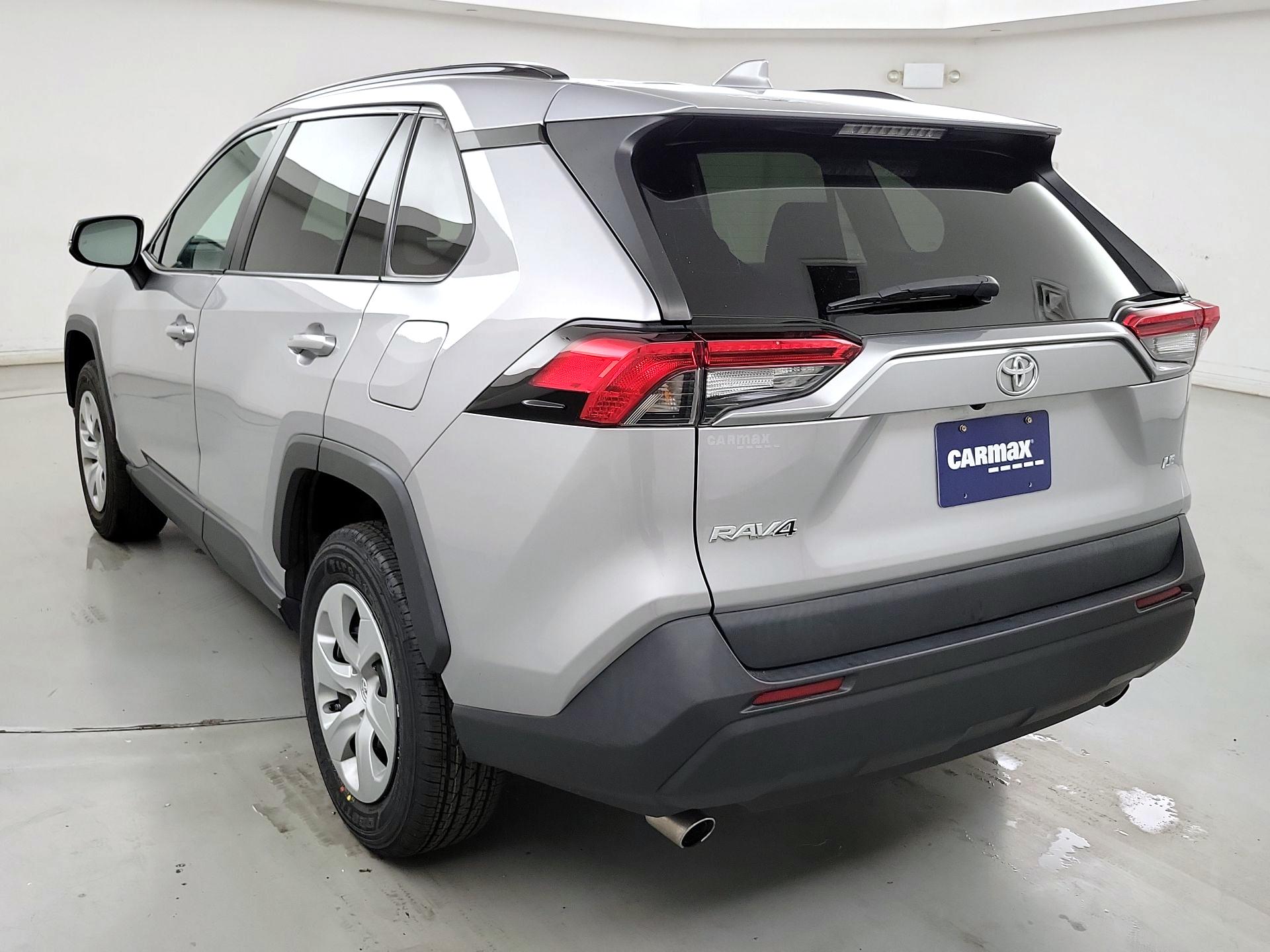 Thumbnail: 2020 Toyota RAV4 - 7