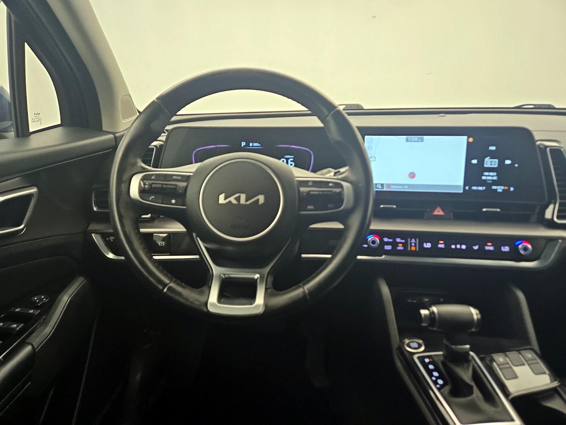 Thumbnail: 2023 Kia Sportage - 10