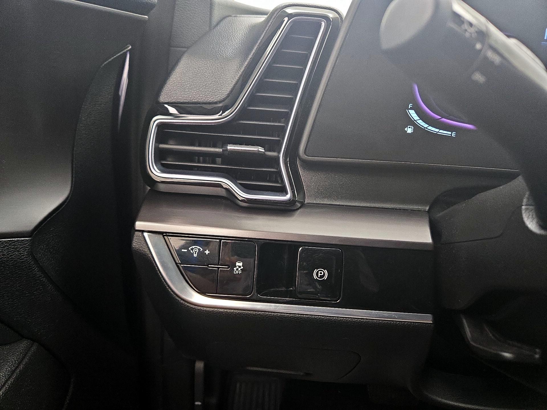 Thumbnail: 2023 Kia Sportage - 13
