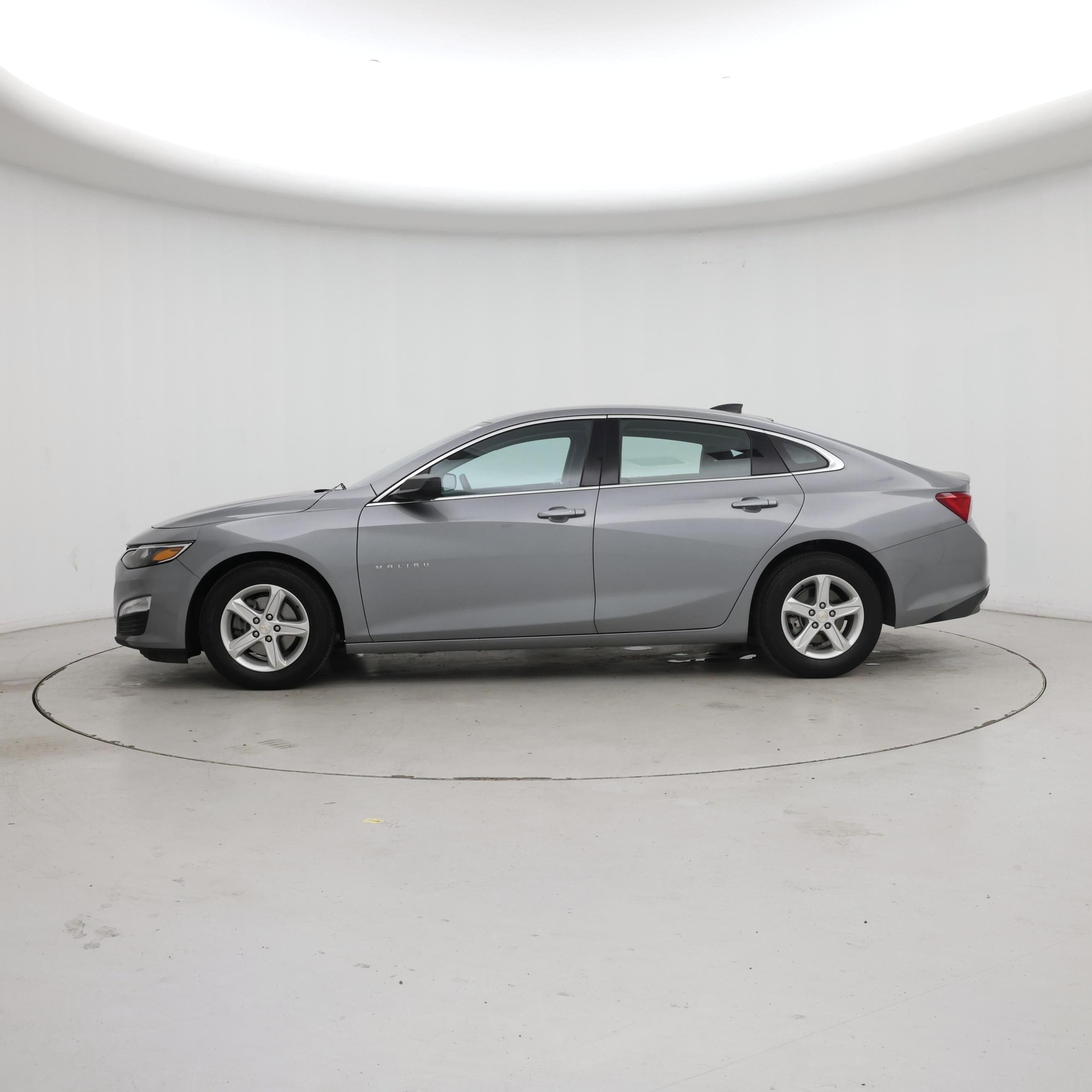 Thumbnail: 2023 Chevrolet Malibu - 3