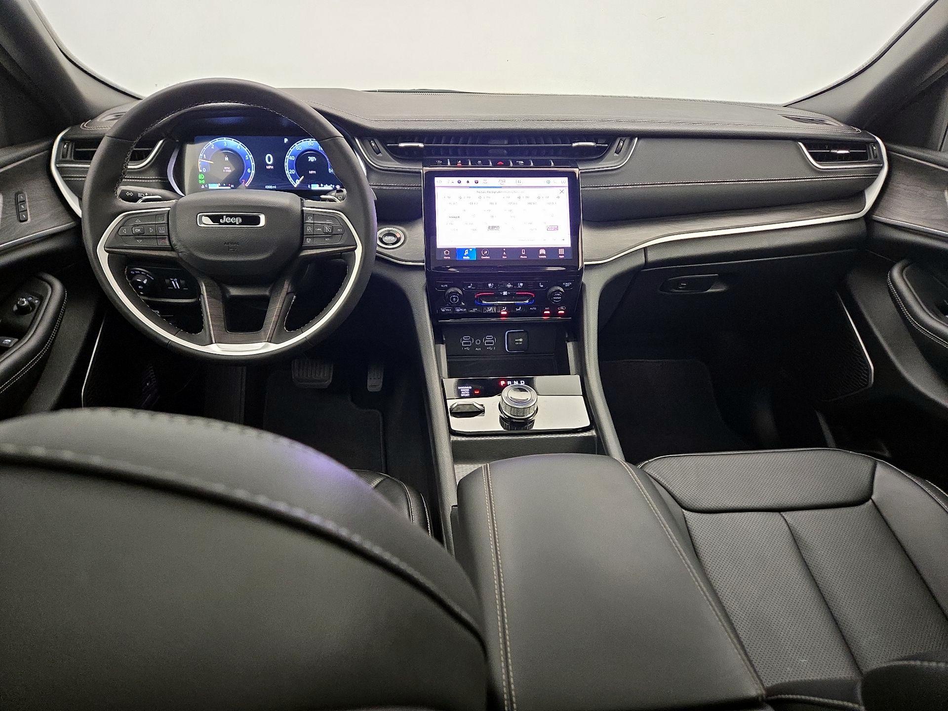 Thumbnail: 2025 Jeep Grand Cherokee - 9