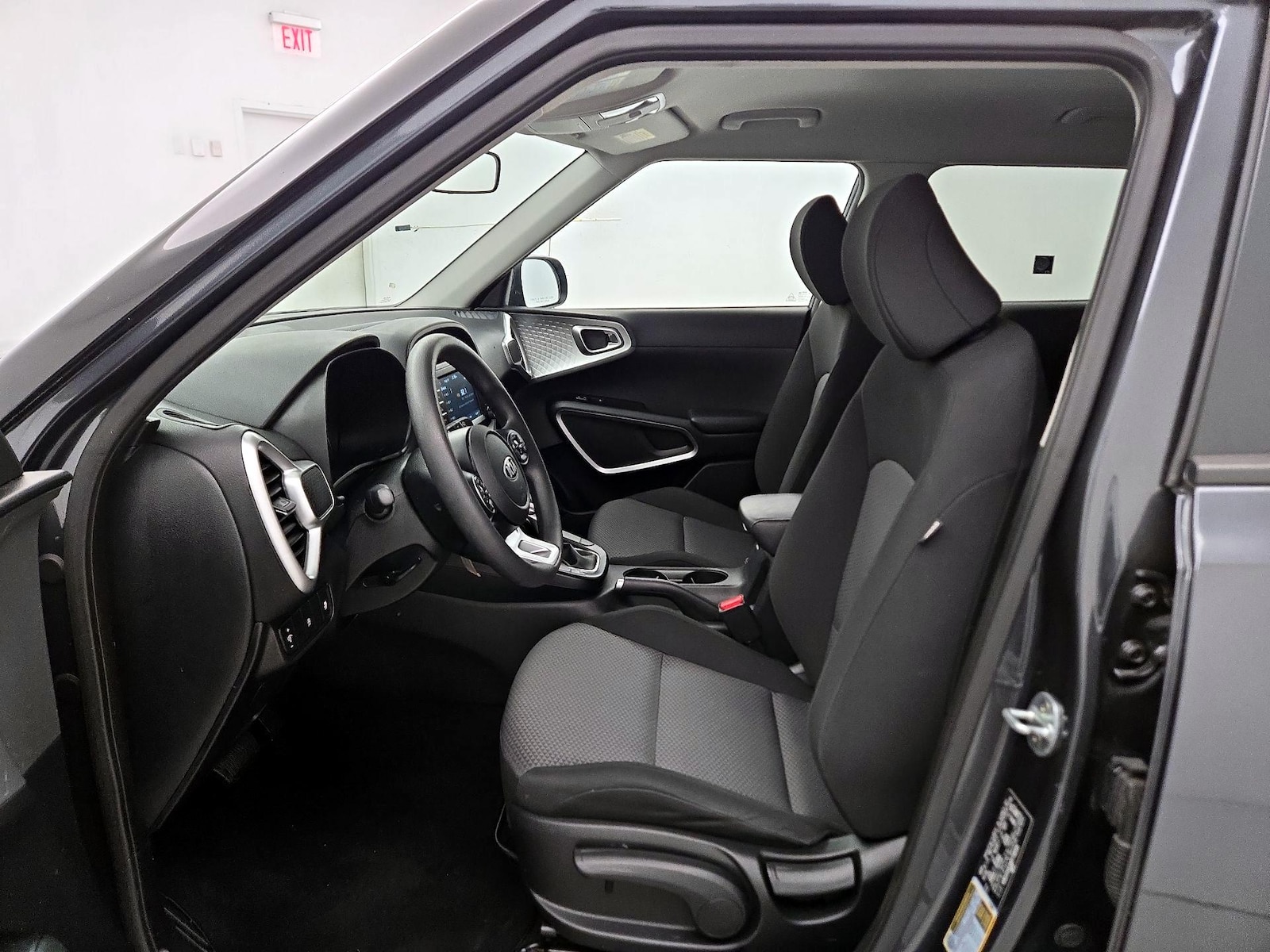 2021 Kia Soul LX - Photo 10