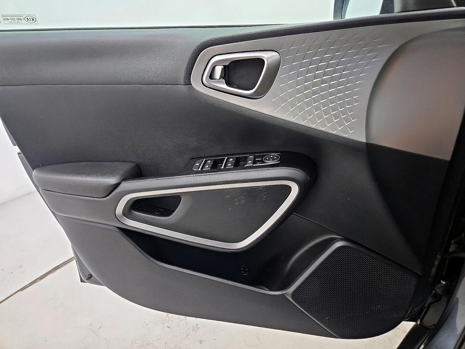 2021 Kia Soul LX - Photo 11