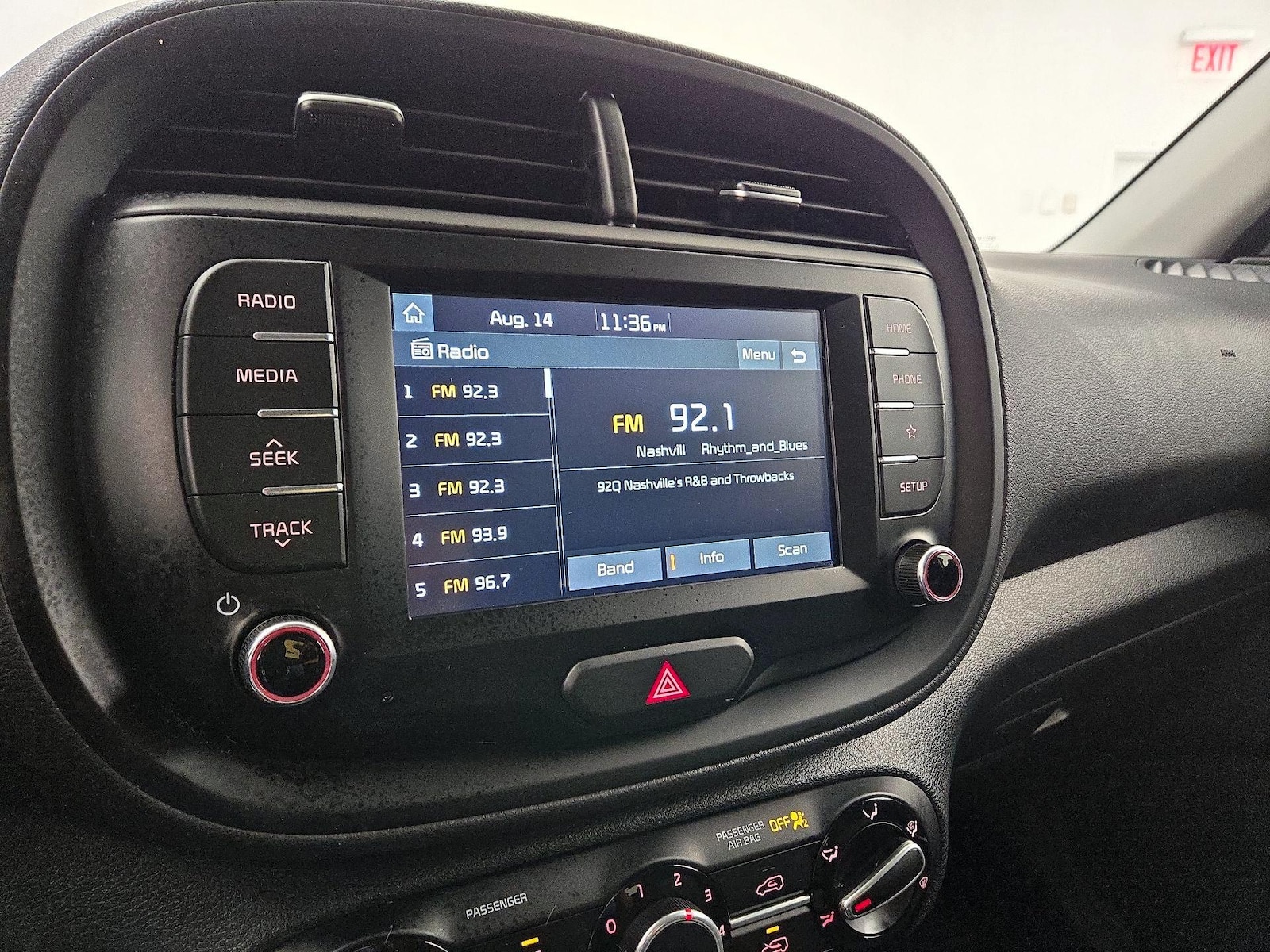 2021 Kia Soul LX - Photo 14