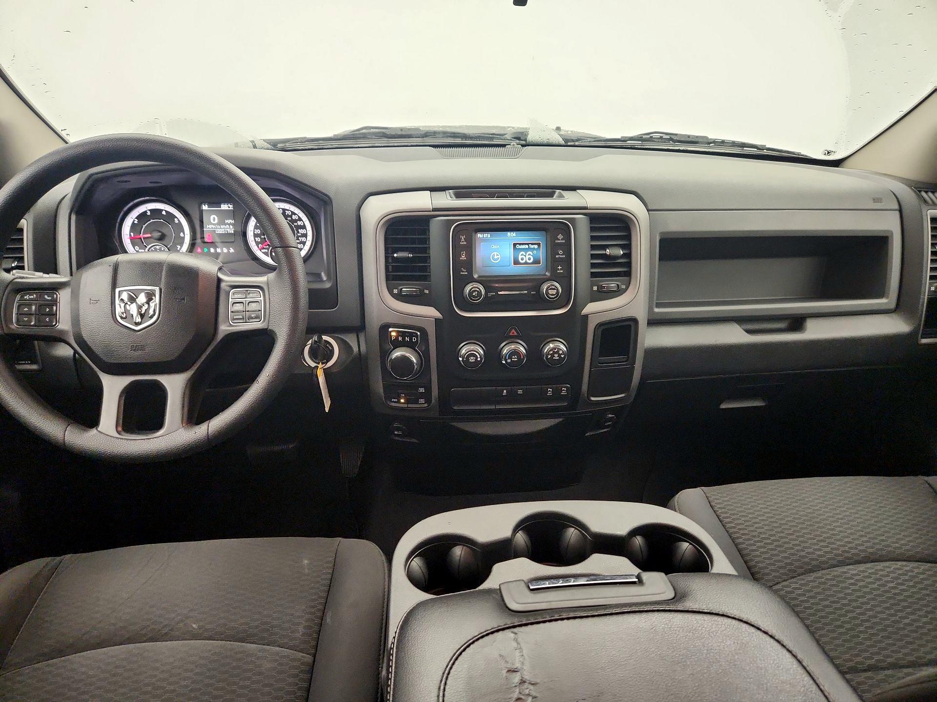 Thumbnail: 2019 RAM 1500 Classic - 9