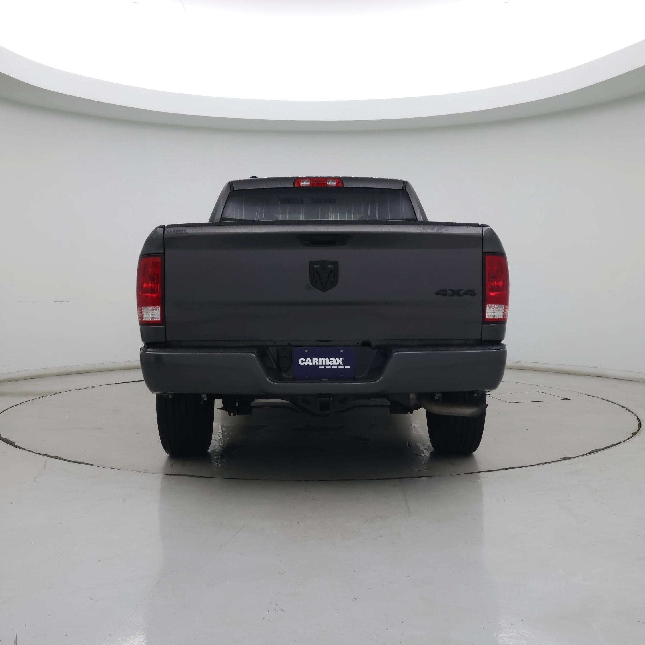 Thumbnail: 2019 RAM 1500 Classic - 6