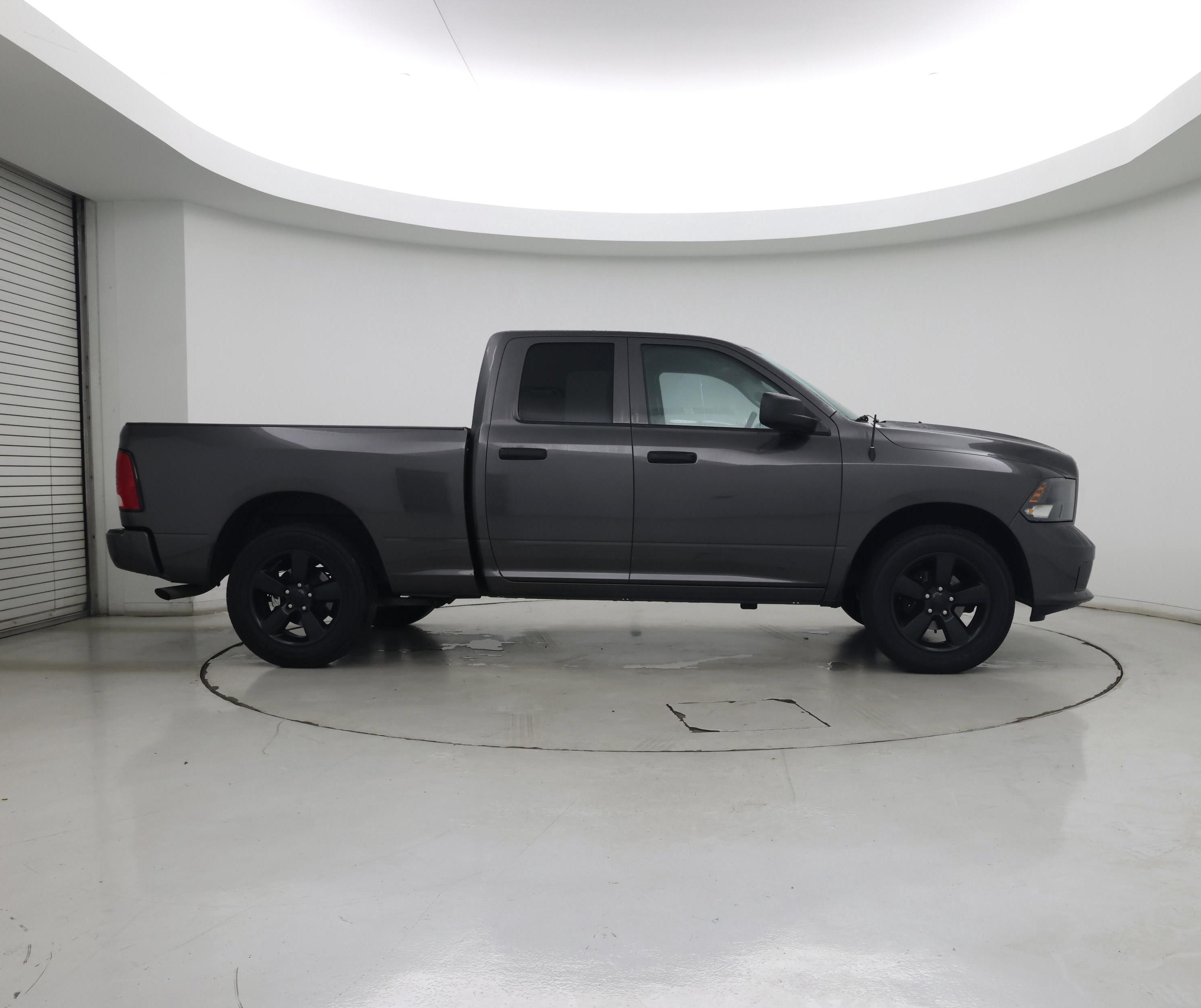 Thumbnail: 2019 RAM 1500 Classic - 7