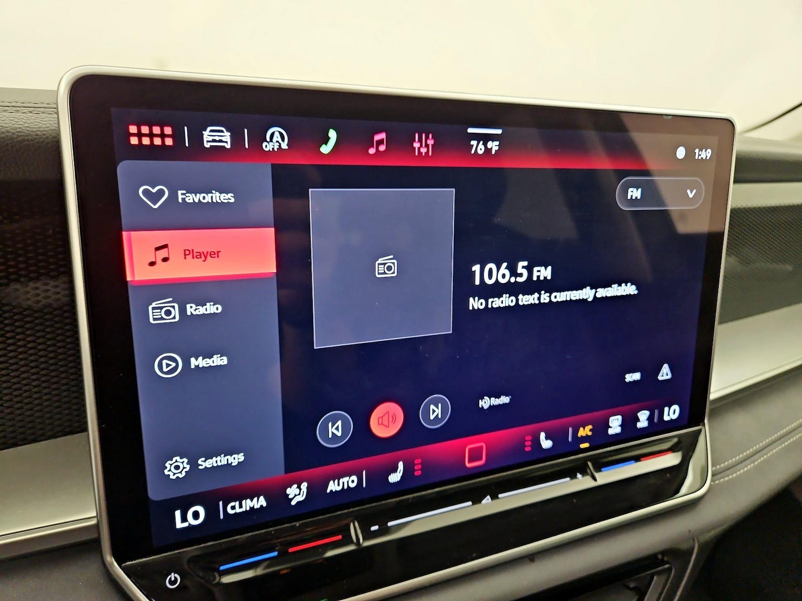 2026 Volkswagen Tiguan SE - Photo 16