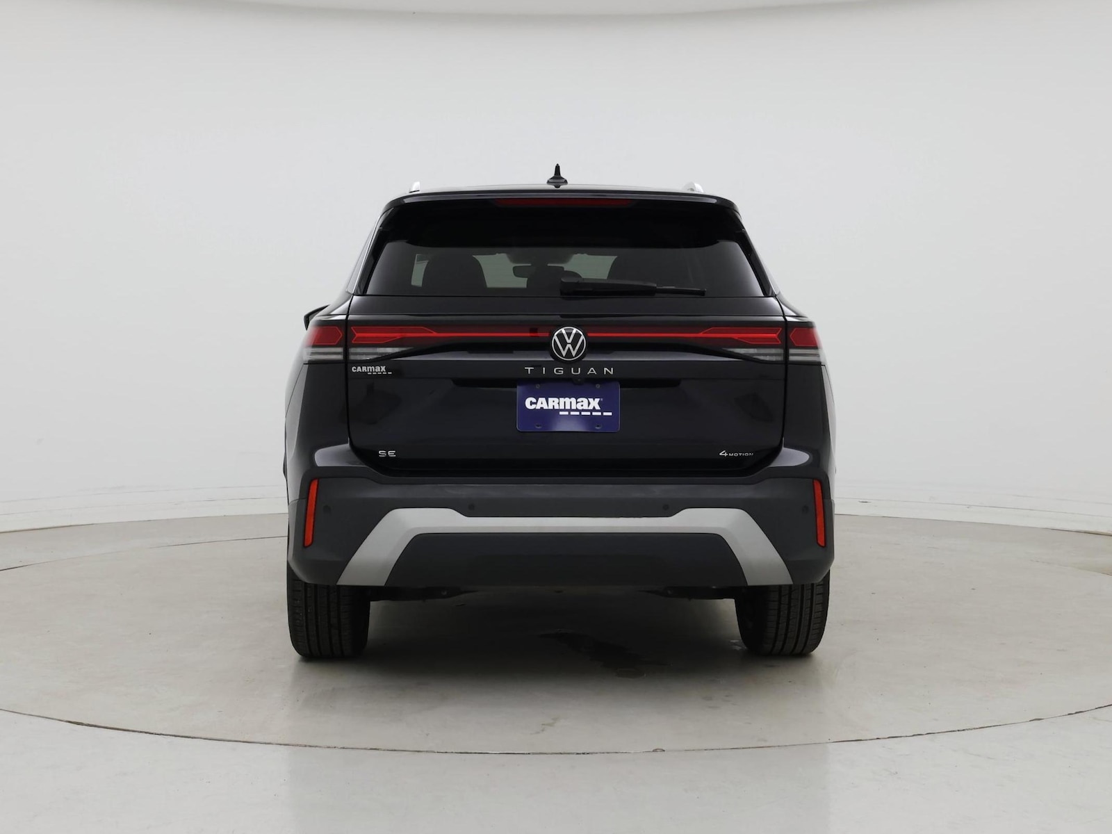 2026 Volkswagen Tiguan SE - Photo 7