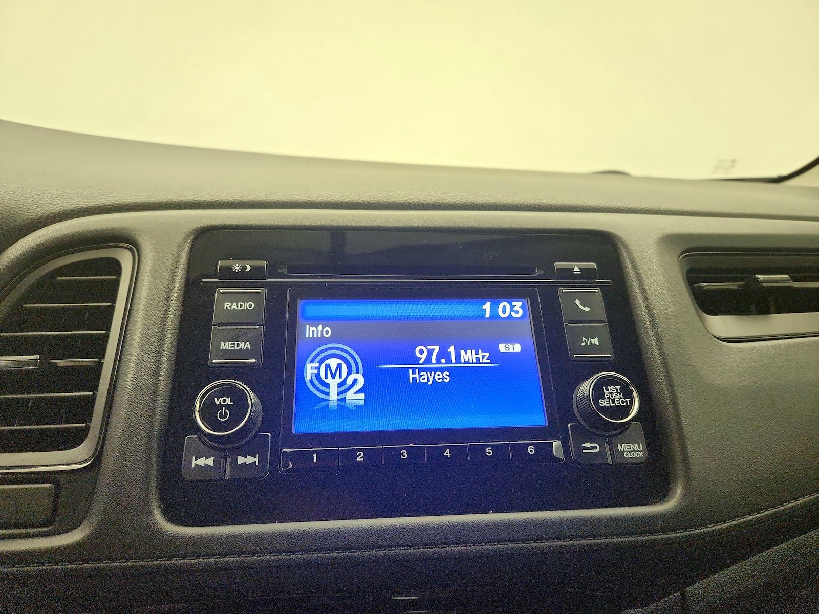 2021 Honda HR-V LX - Photo 16