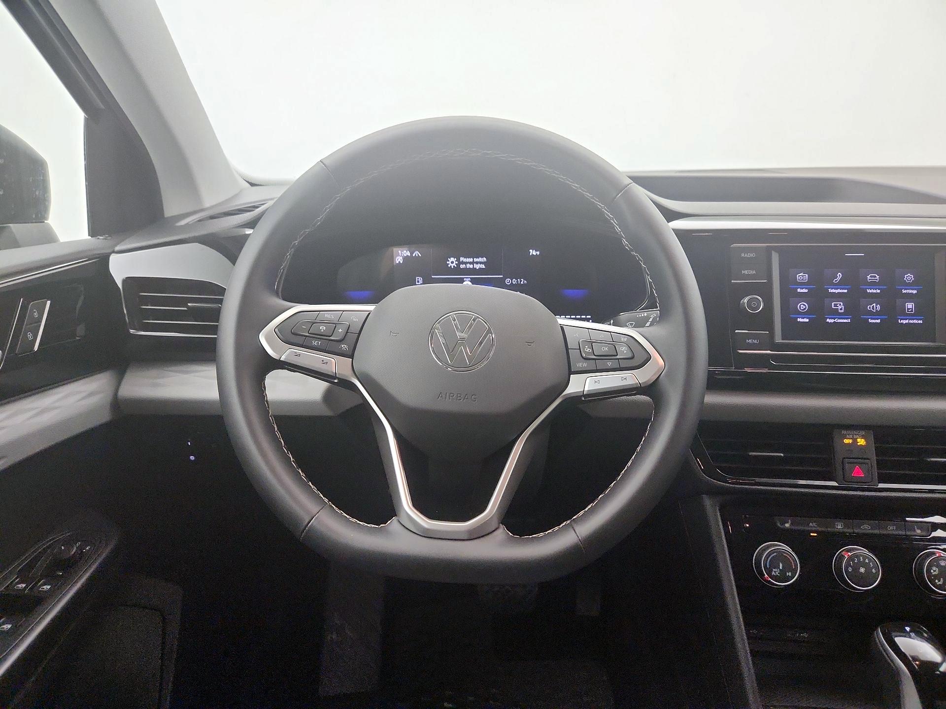 Thumbnail: 2024 Volkswagen Taos - 10
