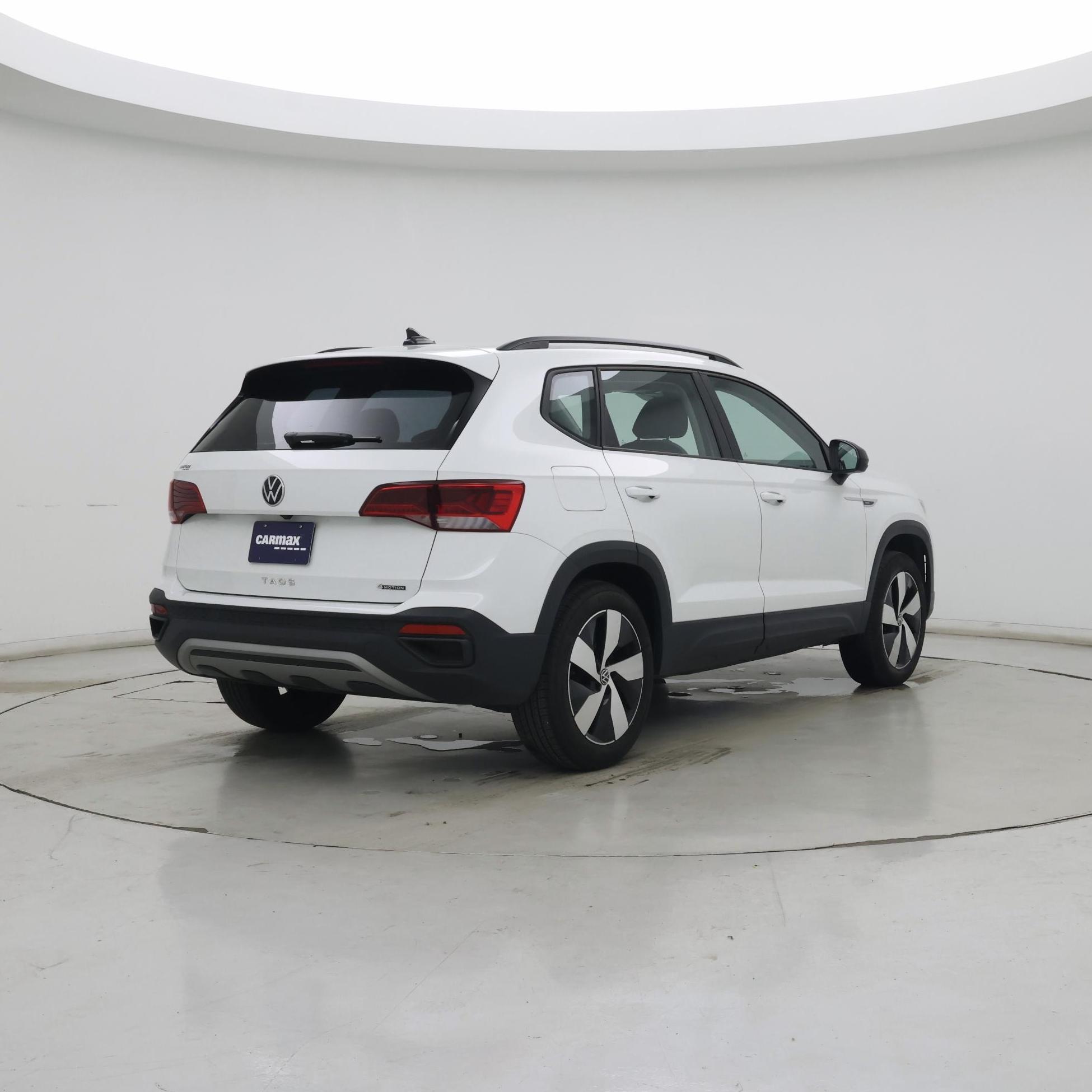 Thumbnail: 2024 Volkswagen Taos - 8