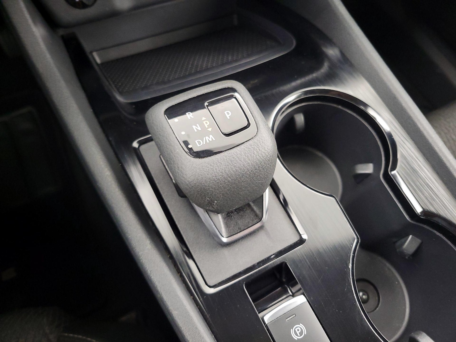 2025 Nissan Rogue SV - Photo 18