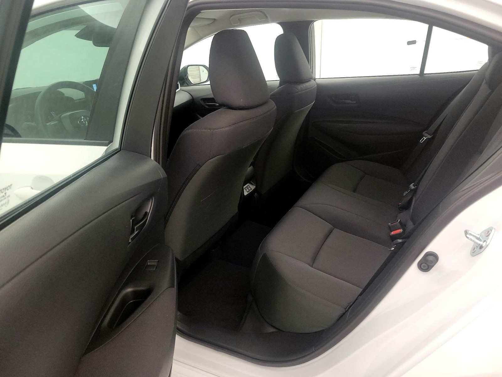 2026 Toyota Corolla LE - Photo 20