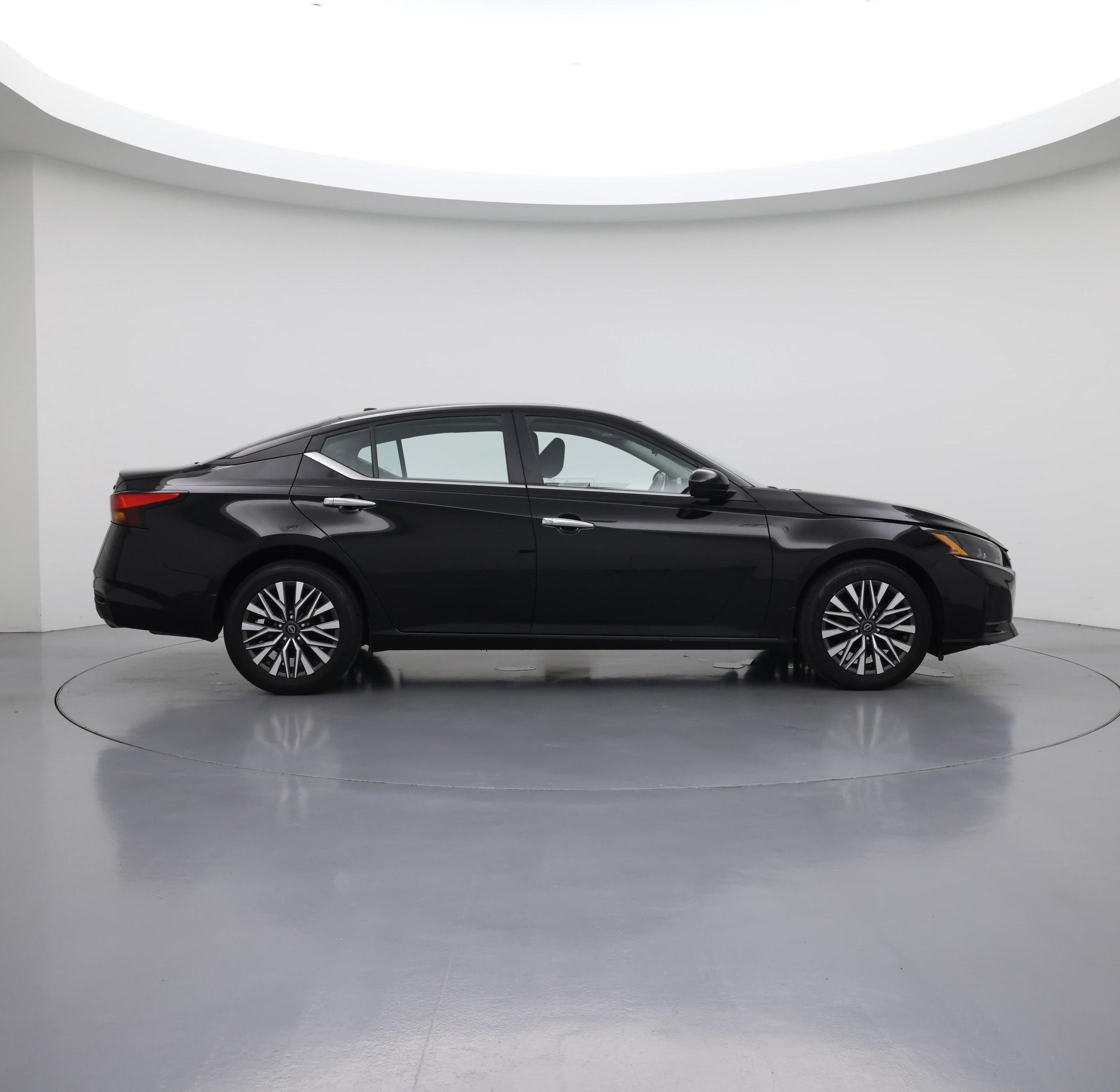 Thumbnail: 2024 Nissan Altima - 7