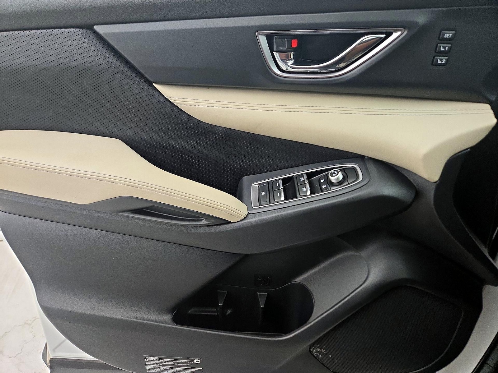 2023 Subaru Ascent Limited - Photo 13