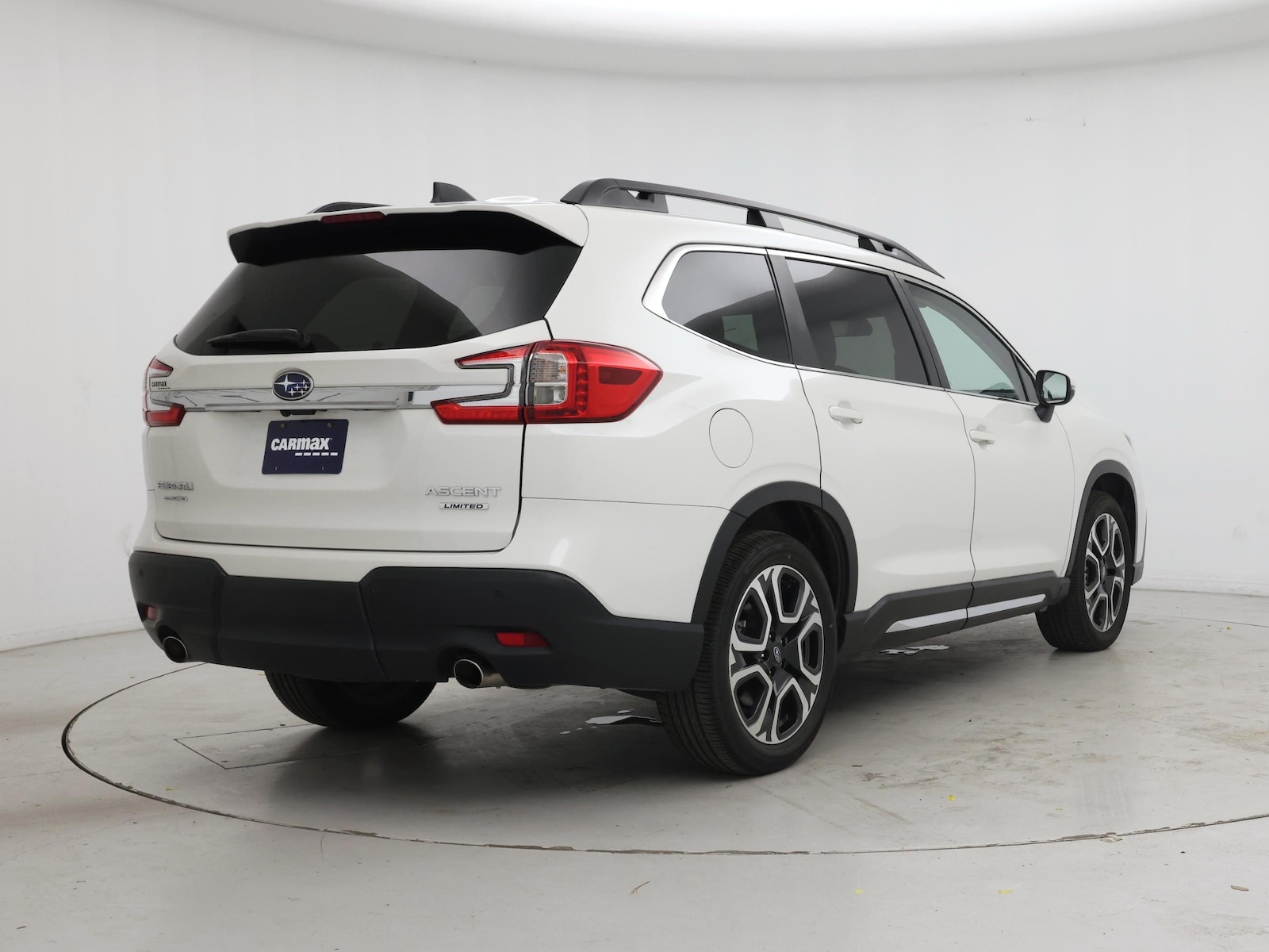 2023 Subaru Ascent Limited - Photo 9