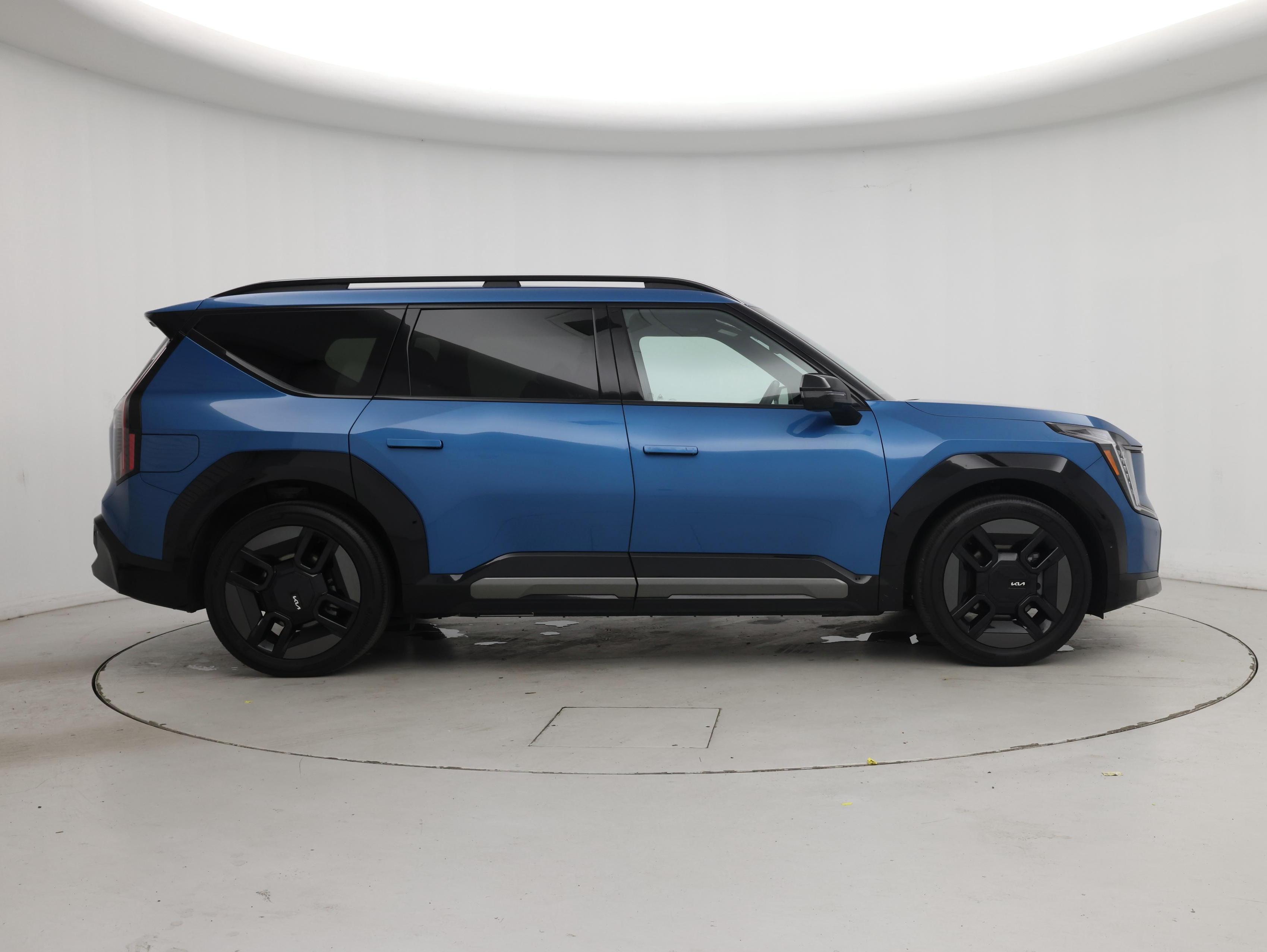 Thumbnail: 2024 Kia EV9 - 7