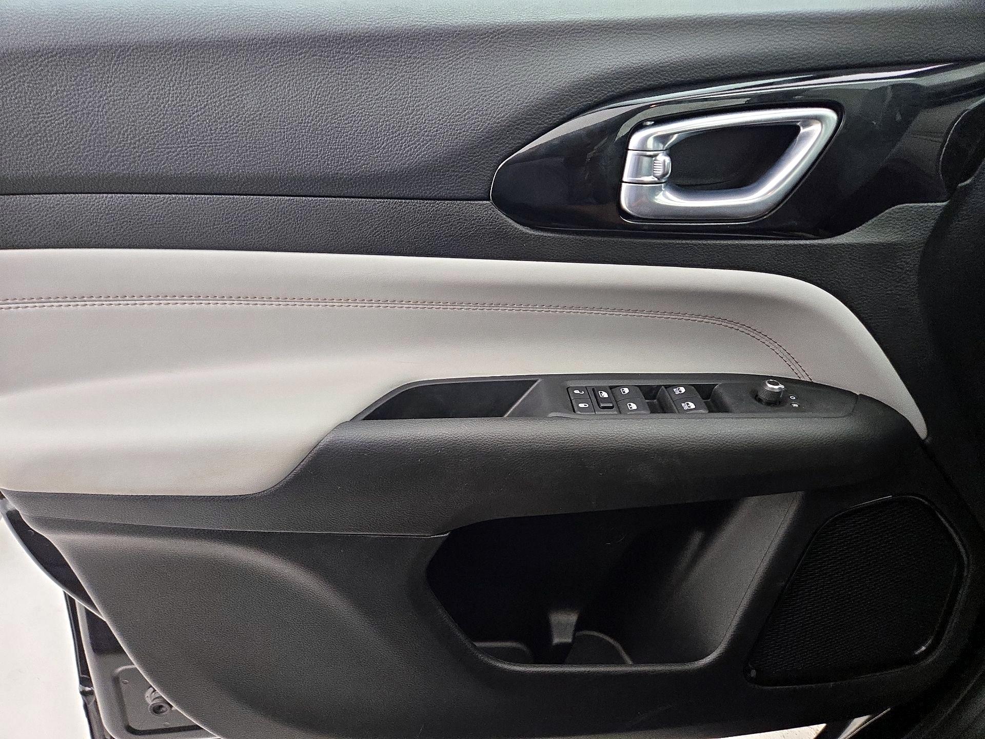Thumbnail: 2022 Jeep Compass - 12