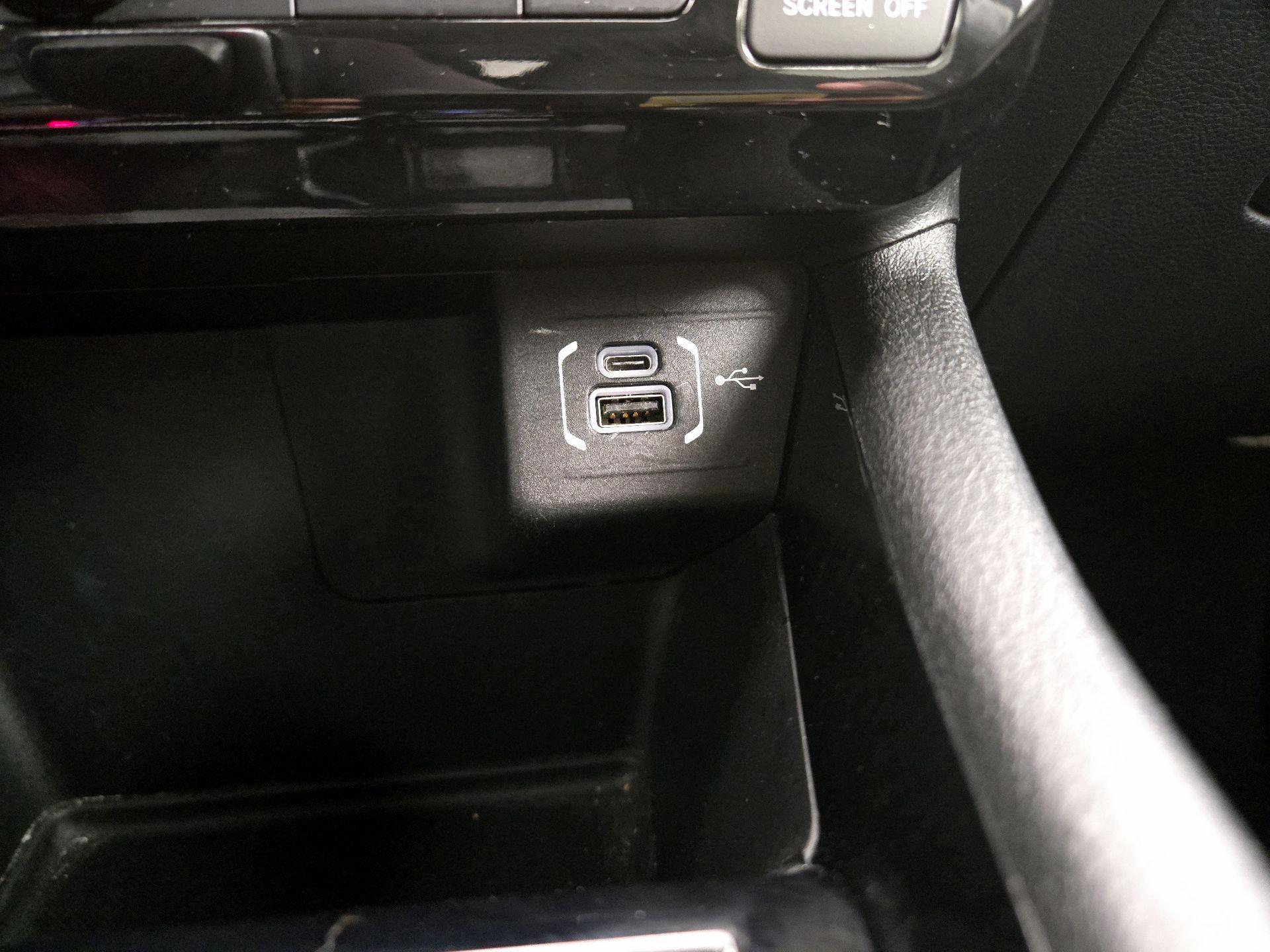Thumbnail: 2022 Jeep Compass - 18