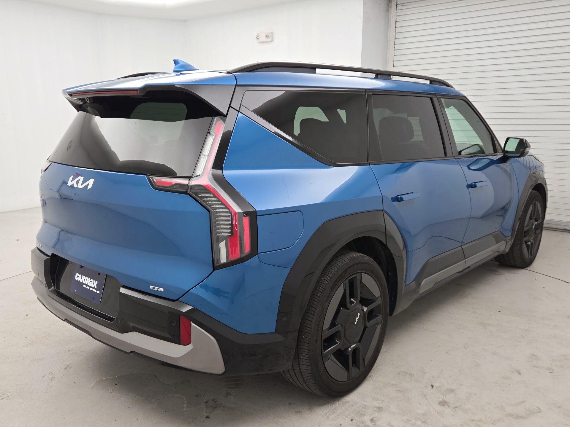 Thumbnail: 2024 Kia EV9 - 5