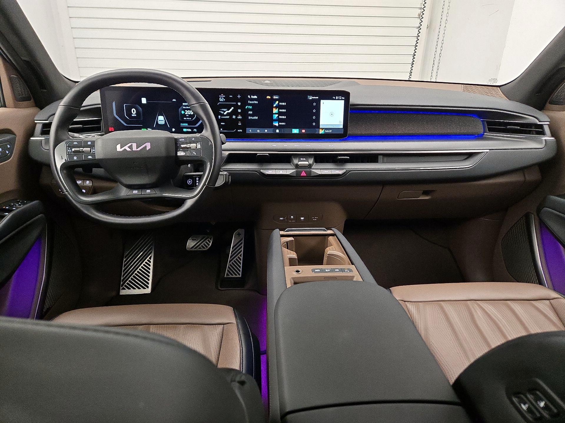 Thumbnail: 2024 Kia EV9 - 8