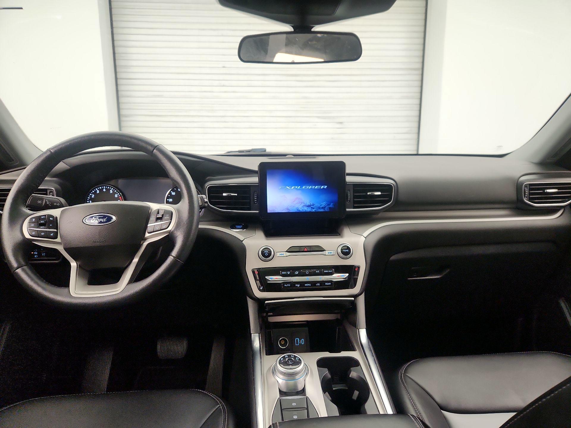 Thumbnail: 2023 Ford Explorer - 9