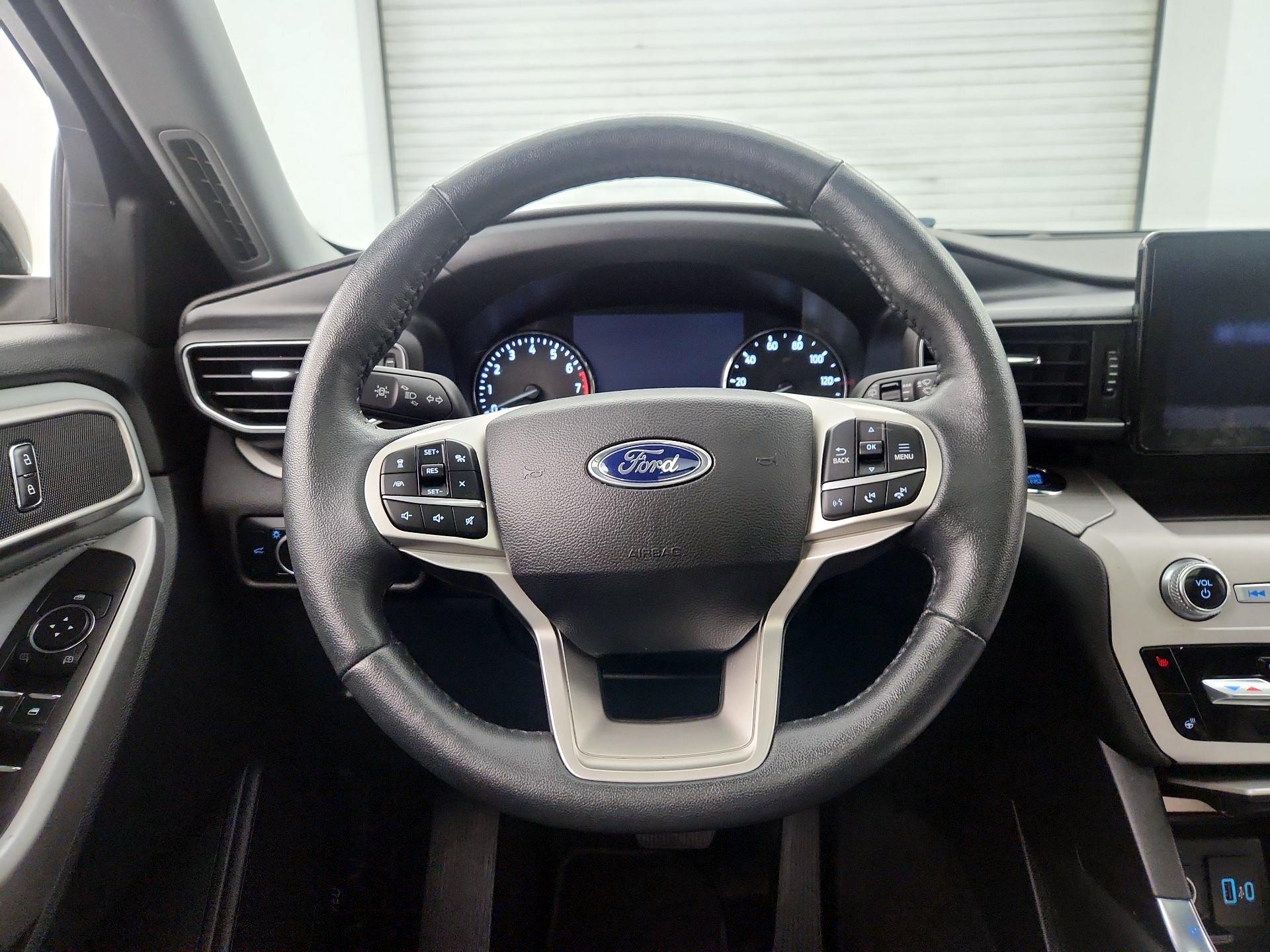 Thumbnail: 2023 Ford Explorer - 10