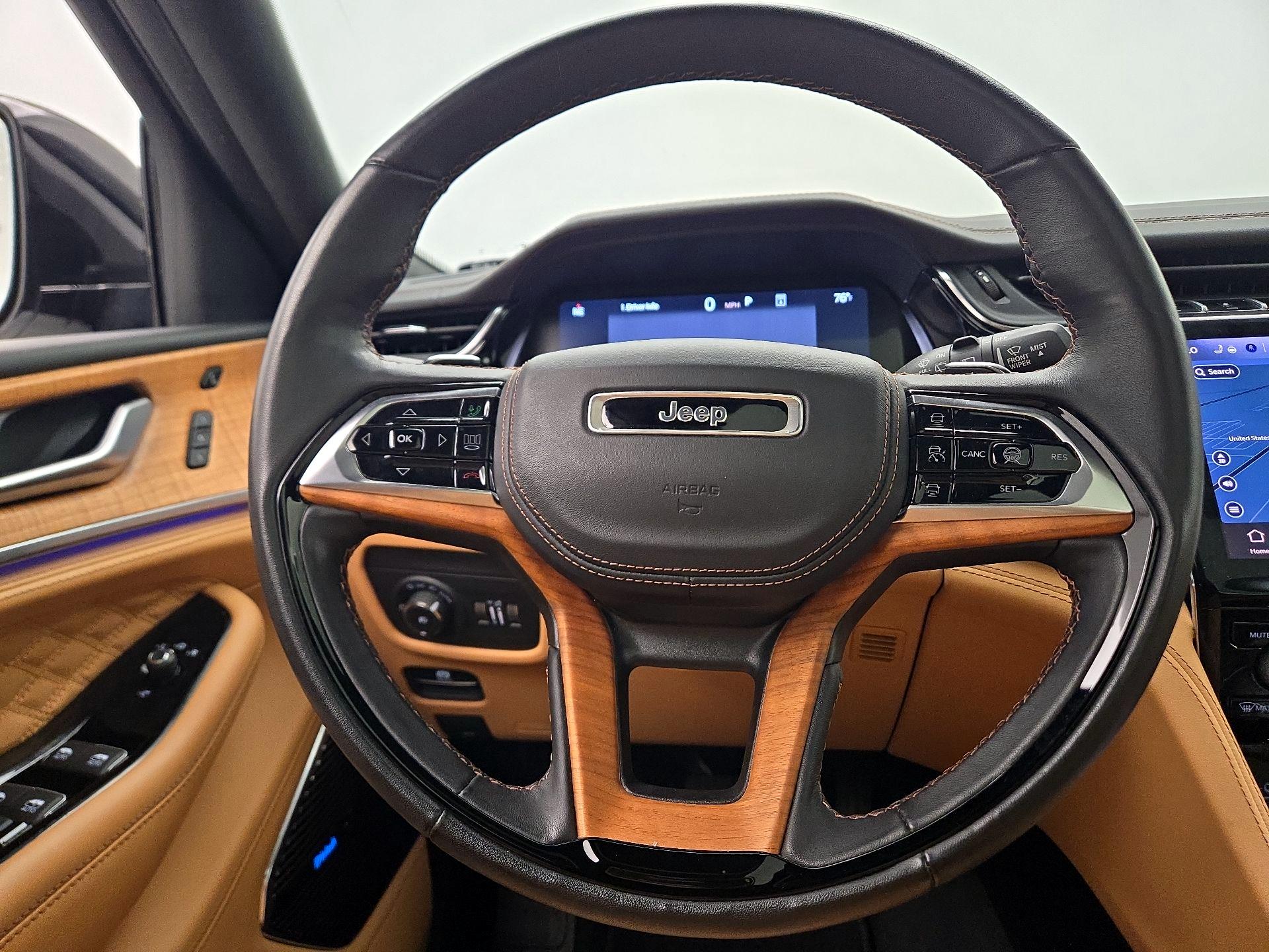 Thumbnail: 2023 Jeep Grand Cherokee - 10