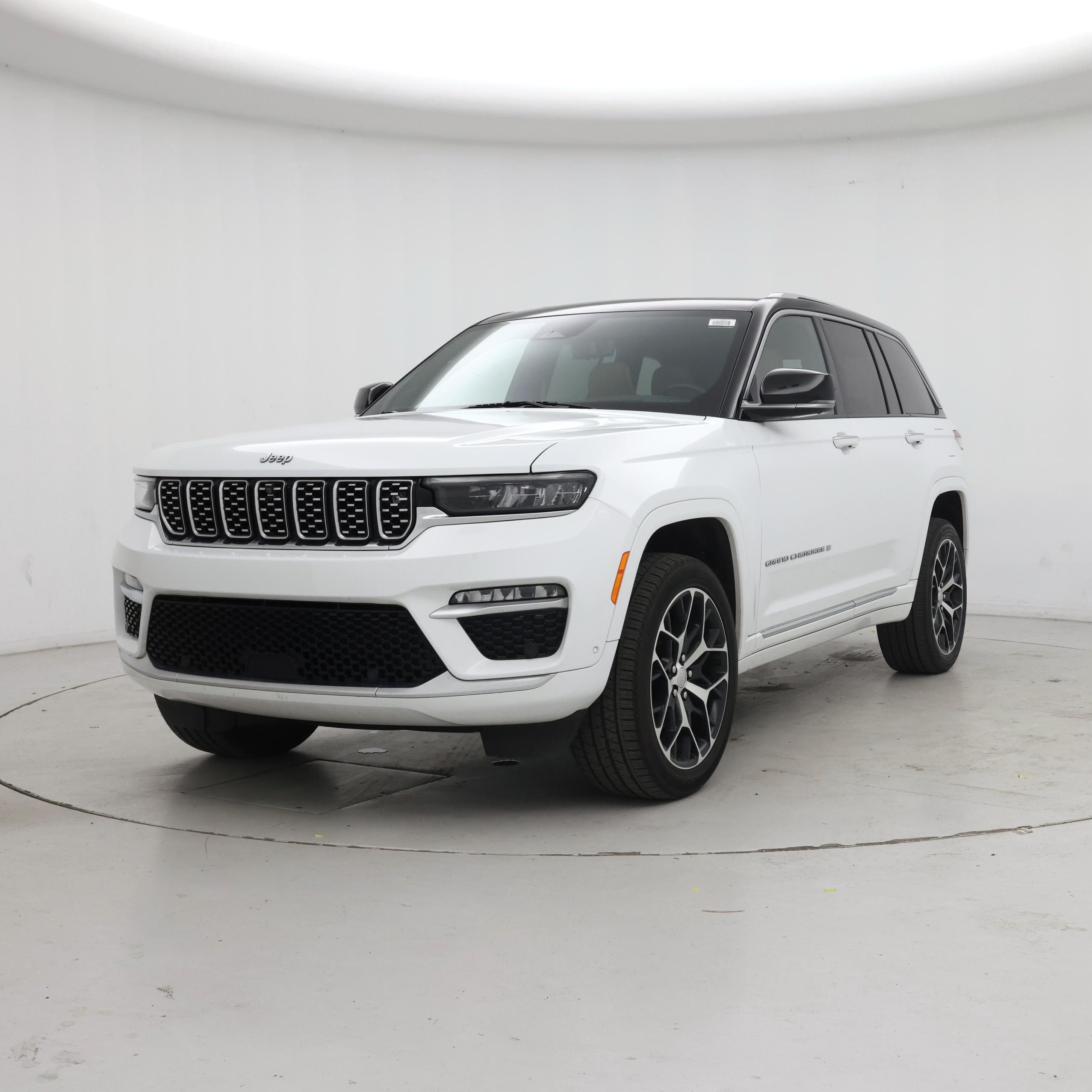 Thumbnail: 2023 Jeep Grand Cherokee - 4