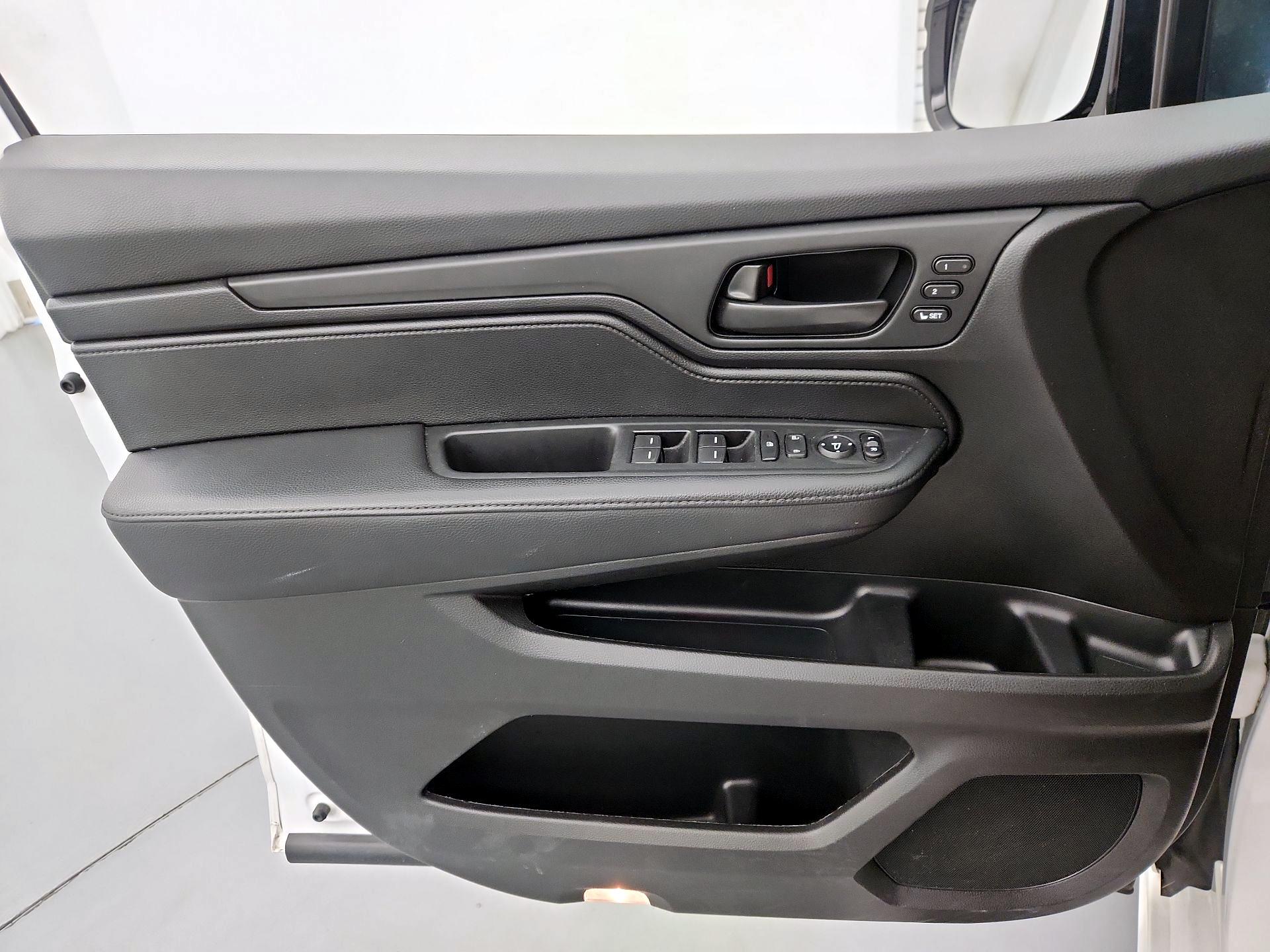Thumbnail: 2025 Honda Odyssey - 12