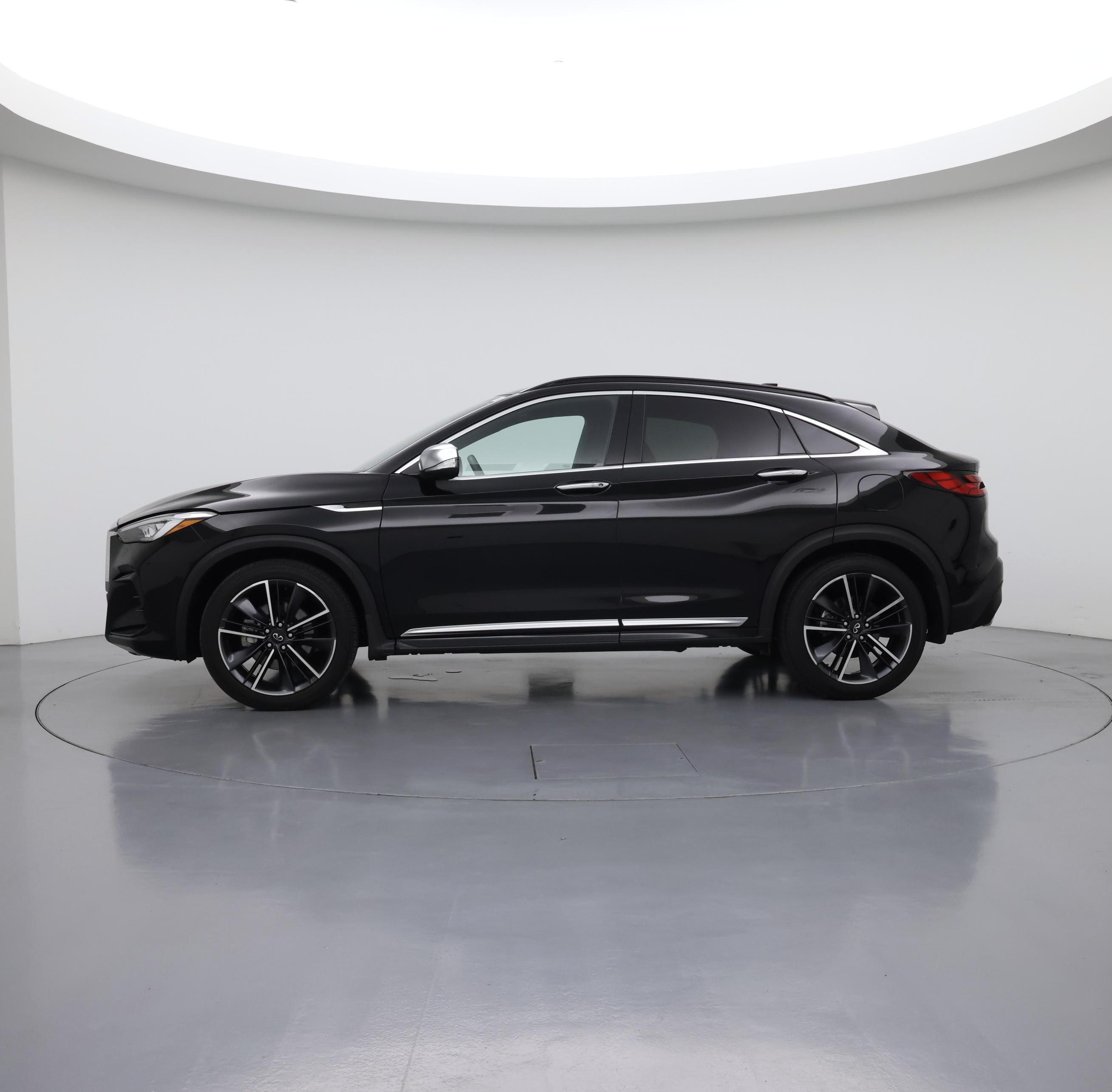 Thumbnail: 2023 INFINITI QX55 - 3