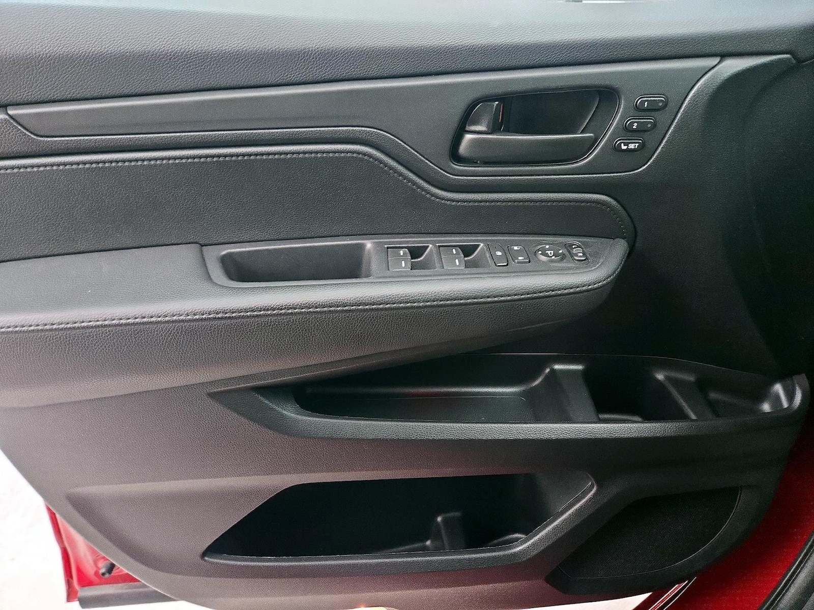 2025 Honda Odyssey Sport L - Photo 13