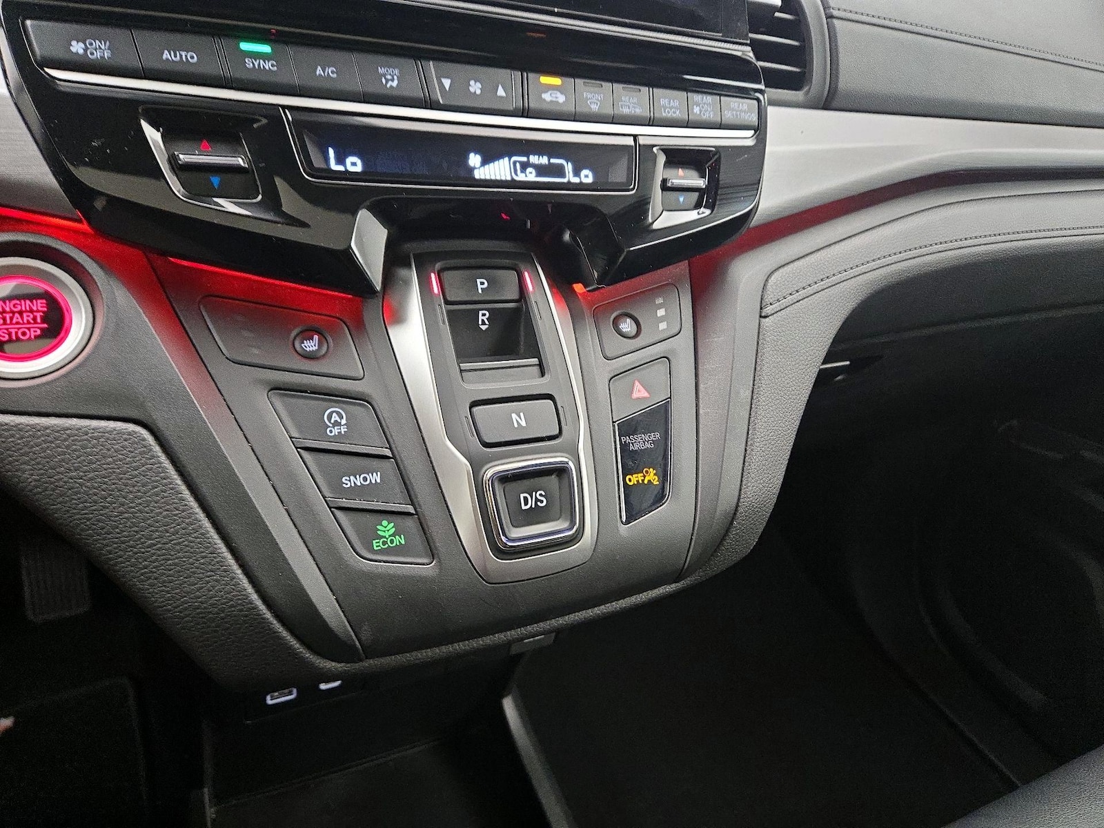 2025 Honda Odyssey Sport L - Photo 18