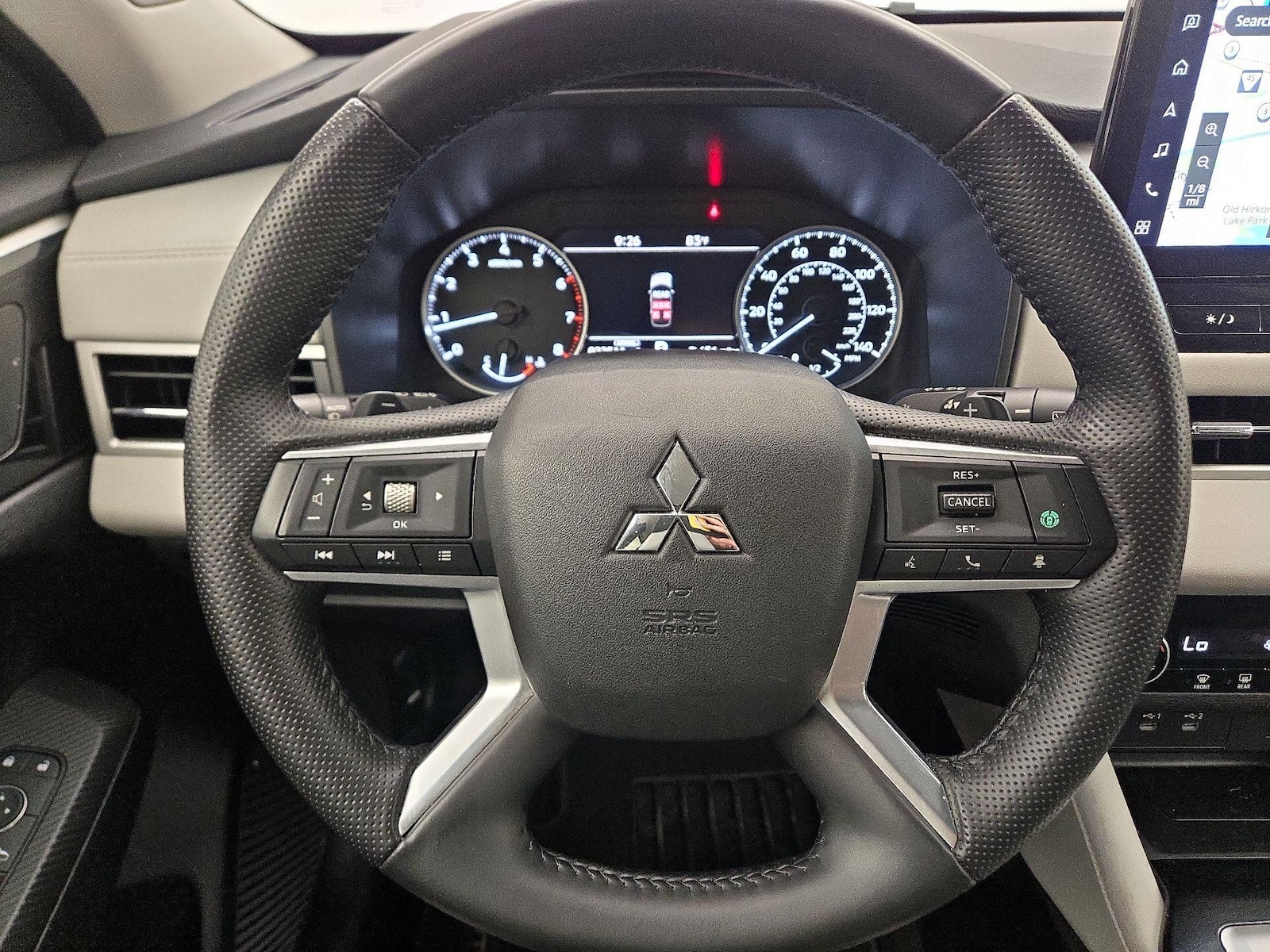 2025 Mitsubishi Outlander SE - Photo 11