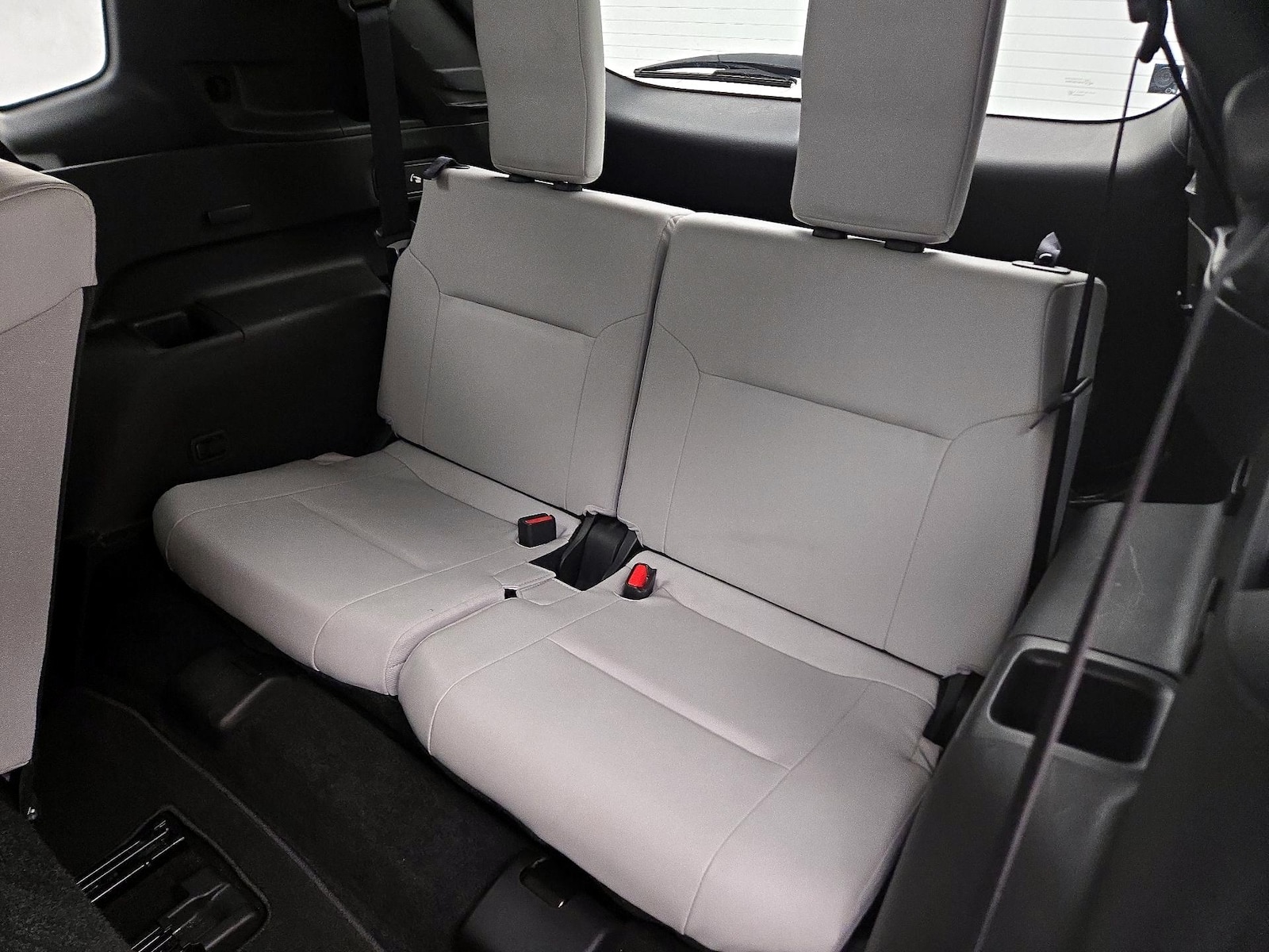 2025 Mitsubishi Outlander SE - Photo 22
