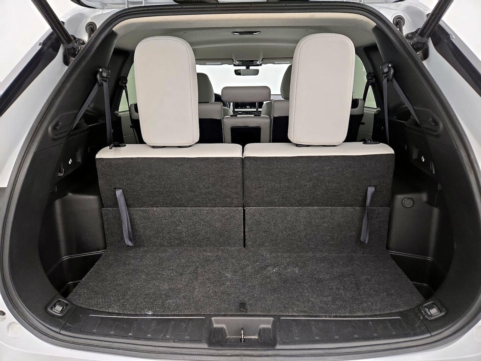 2025 Mitsubishi Outlander SE - Photo 23