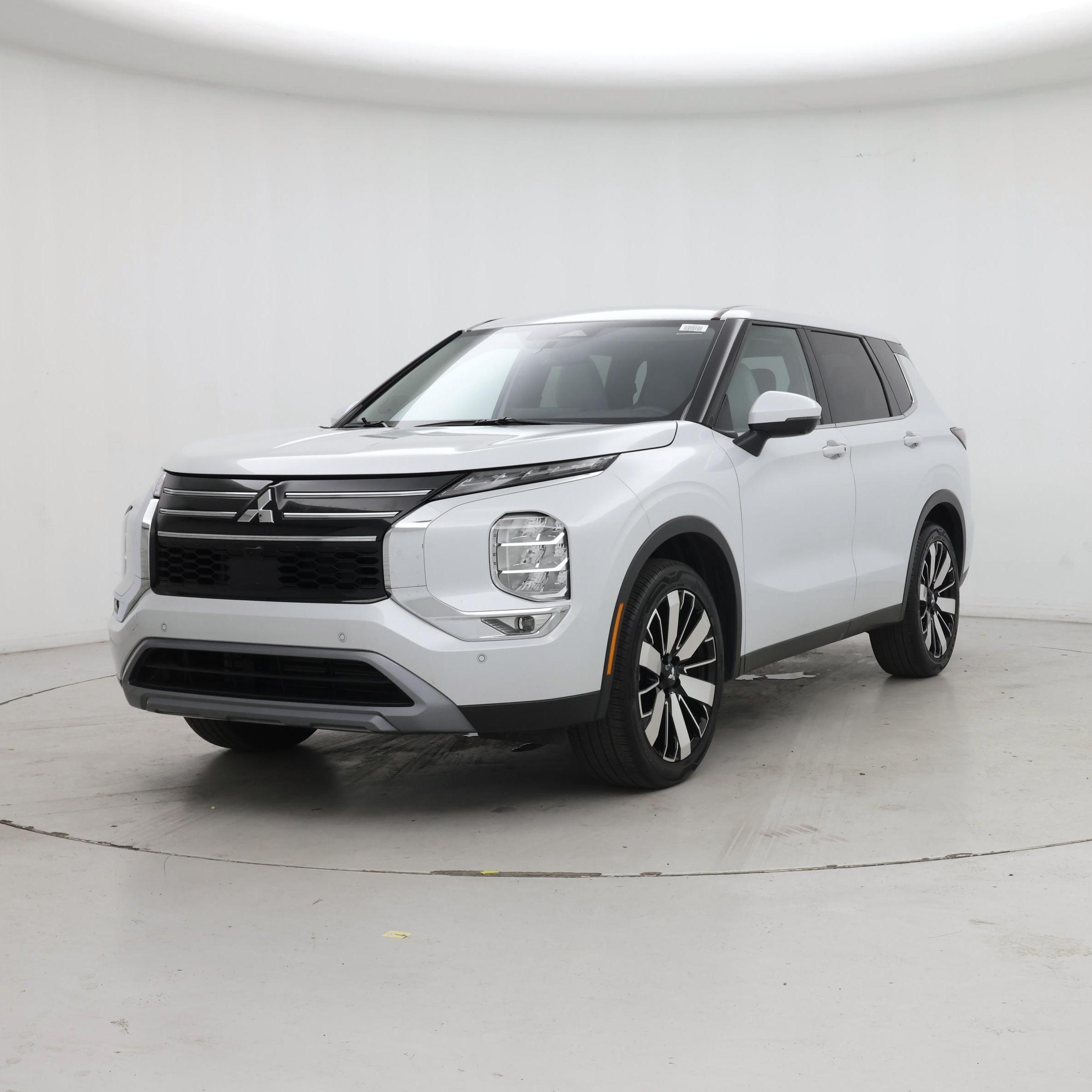 Thumbnail: 2025 Mitsubishi Outlander - 4