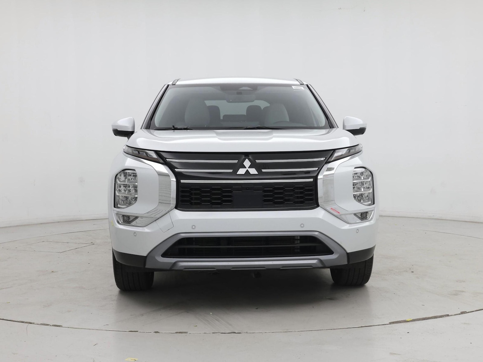 2025 Mitsubishi Outlander SE - Photo 6