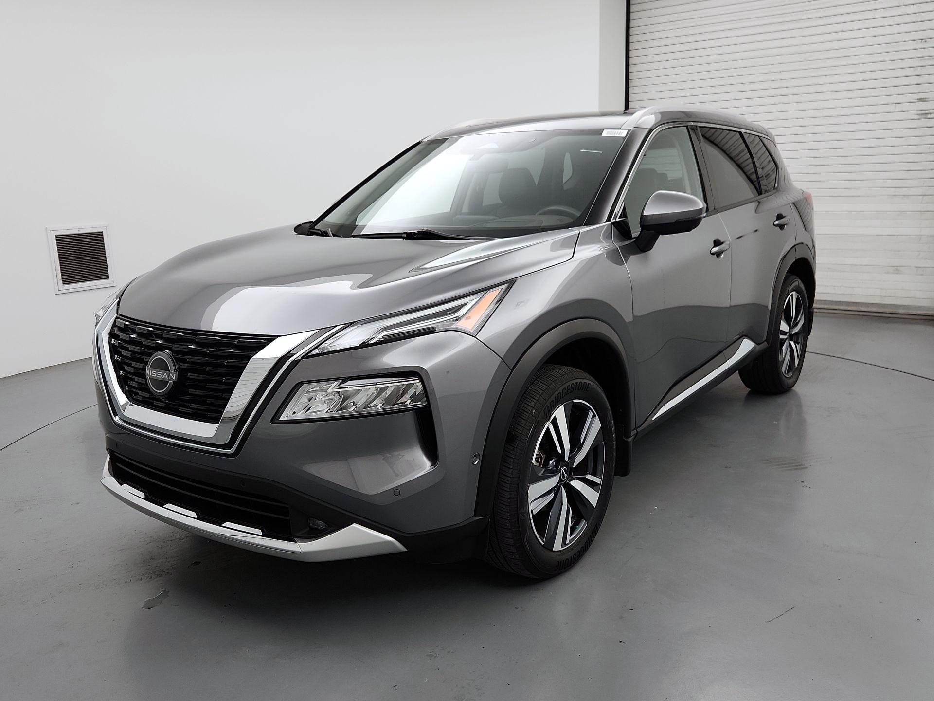 Thumbnail: 2023 Nissan Rogue - 3