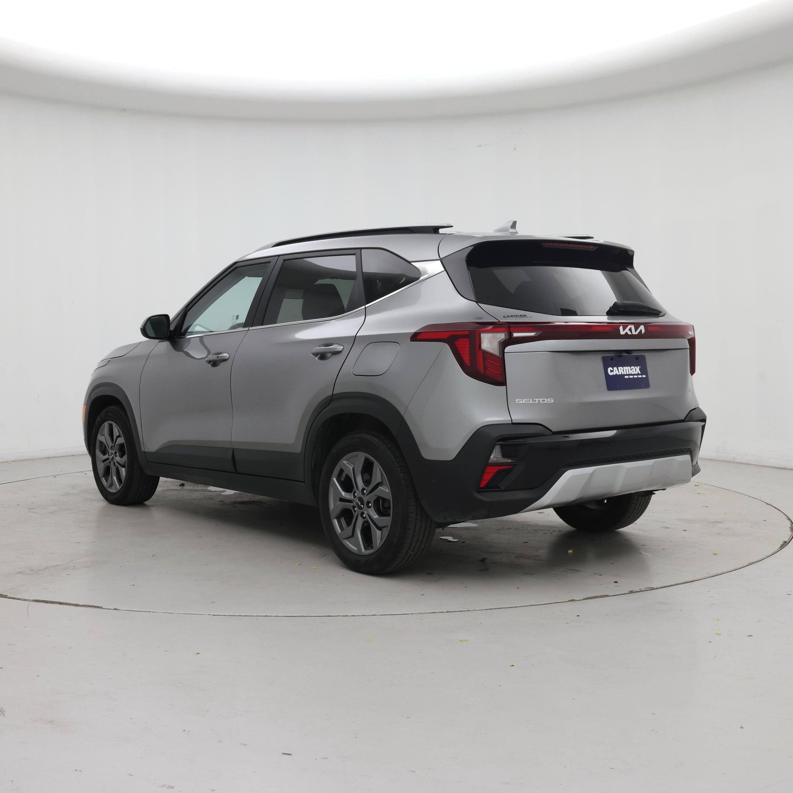 Thumbnail: 2024 Kia Seltos - 2